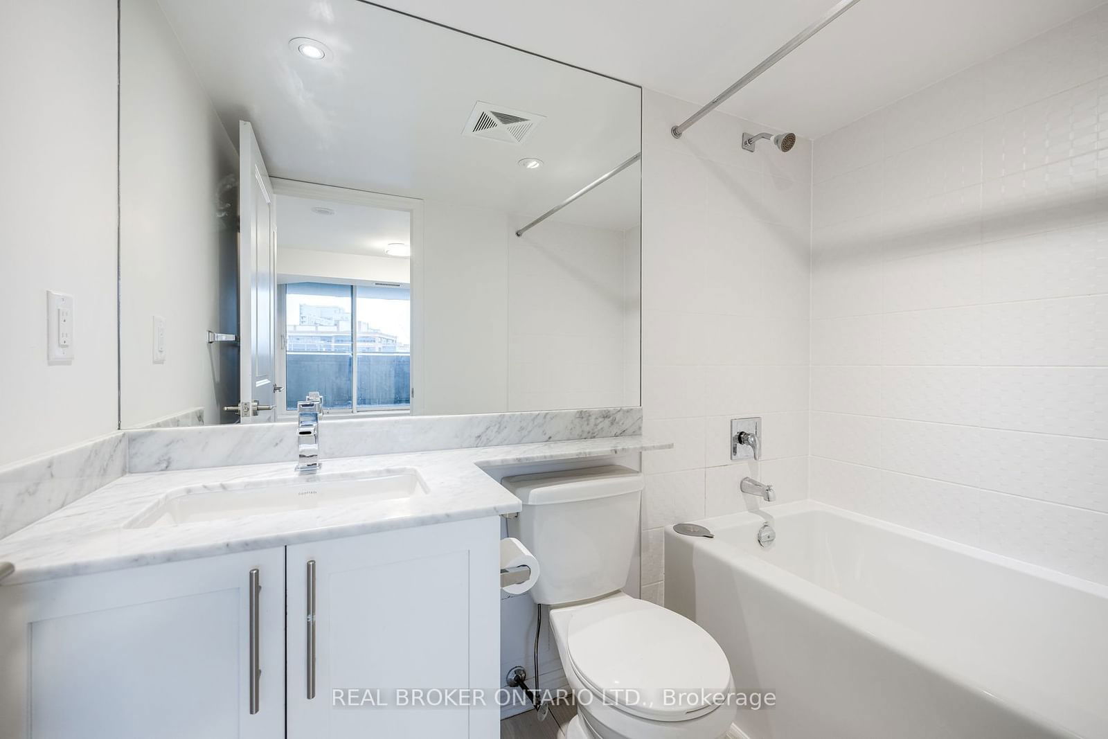 125 Western Battery Rd, unit 213 for sale - image #22