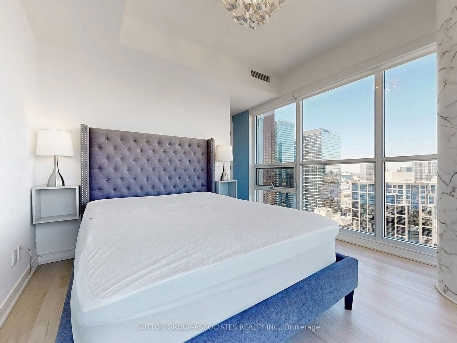 88 Scott St, unit 3904 for sale - image #7