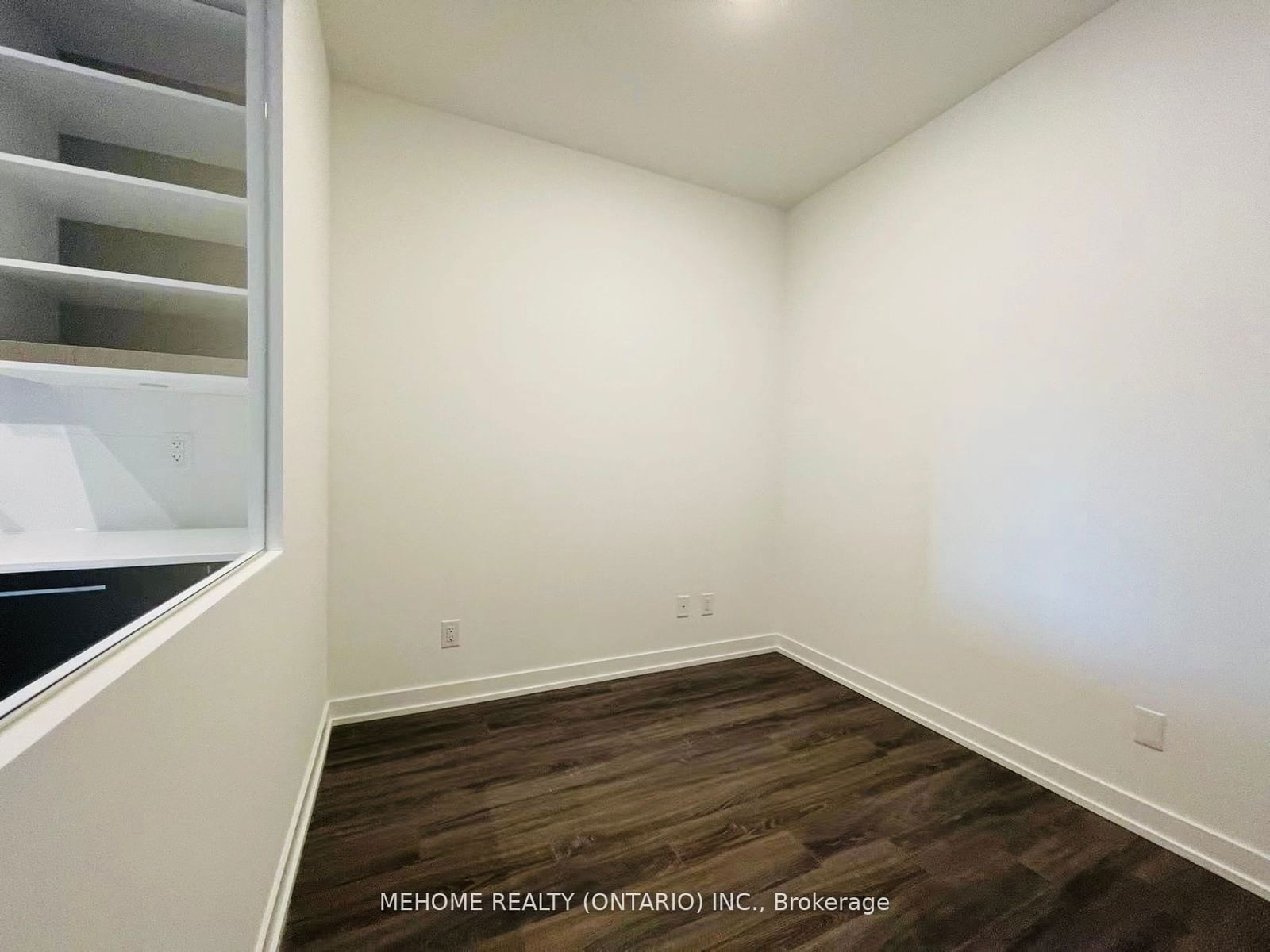 20 Edward St, unit 715 for rent - image #6