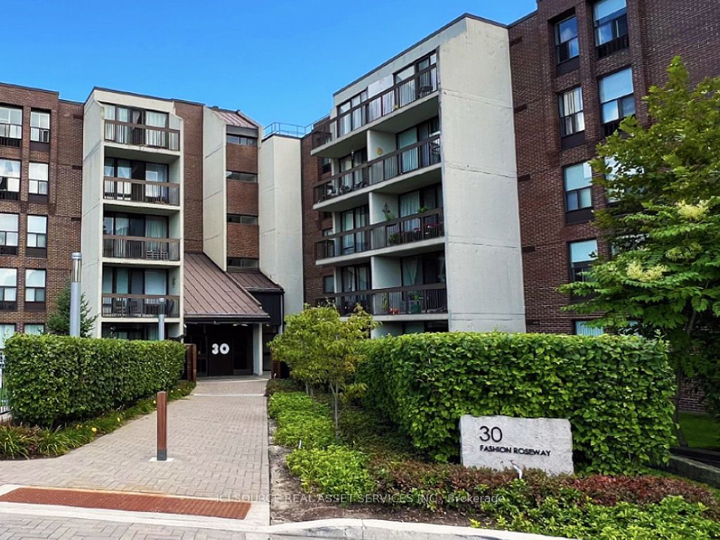 30 Fashion Roseway, unit 116 for sale - image #19