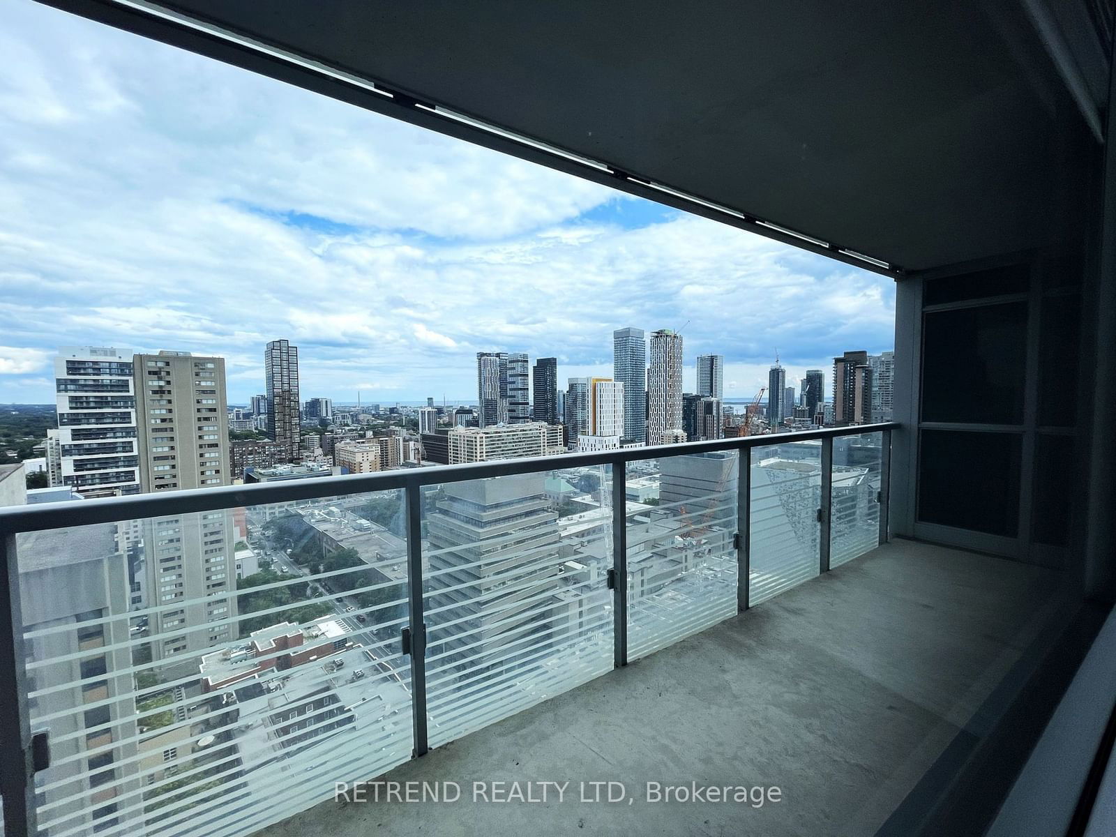 386 Yonge St, unit 2505 for rent