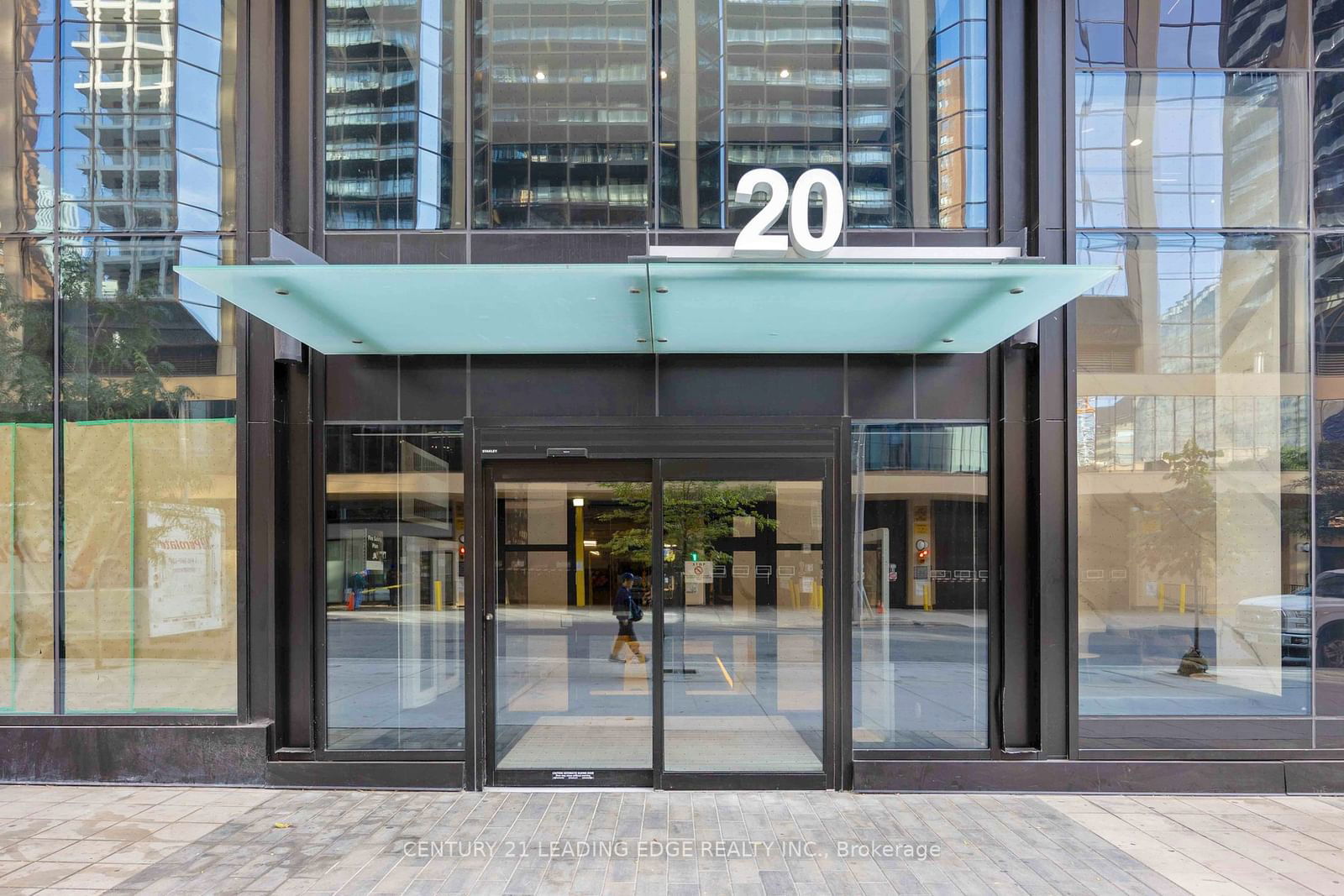 20 Edward St, unit 2705 for sale