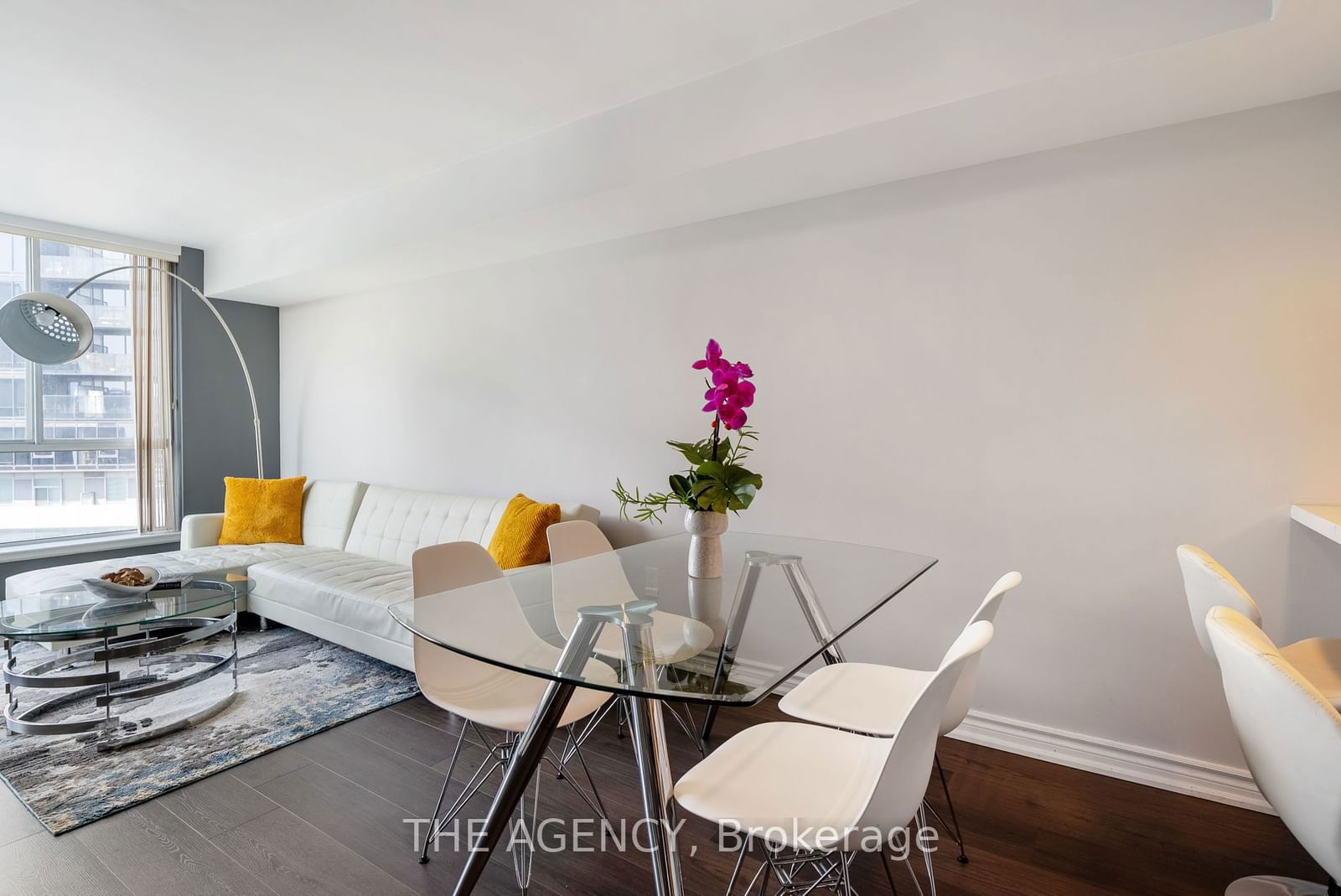 38 Elm St, unit 3301 for sale - image #2