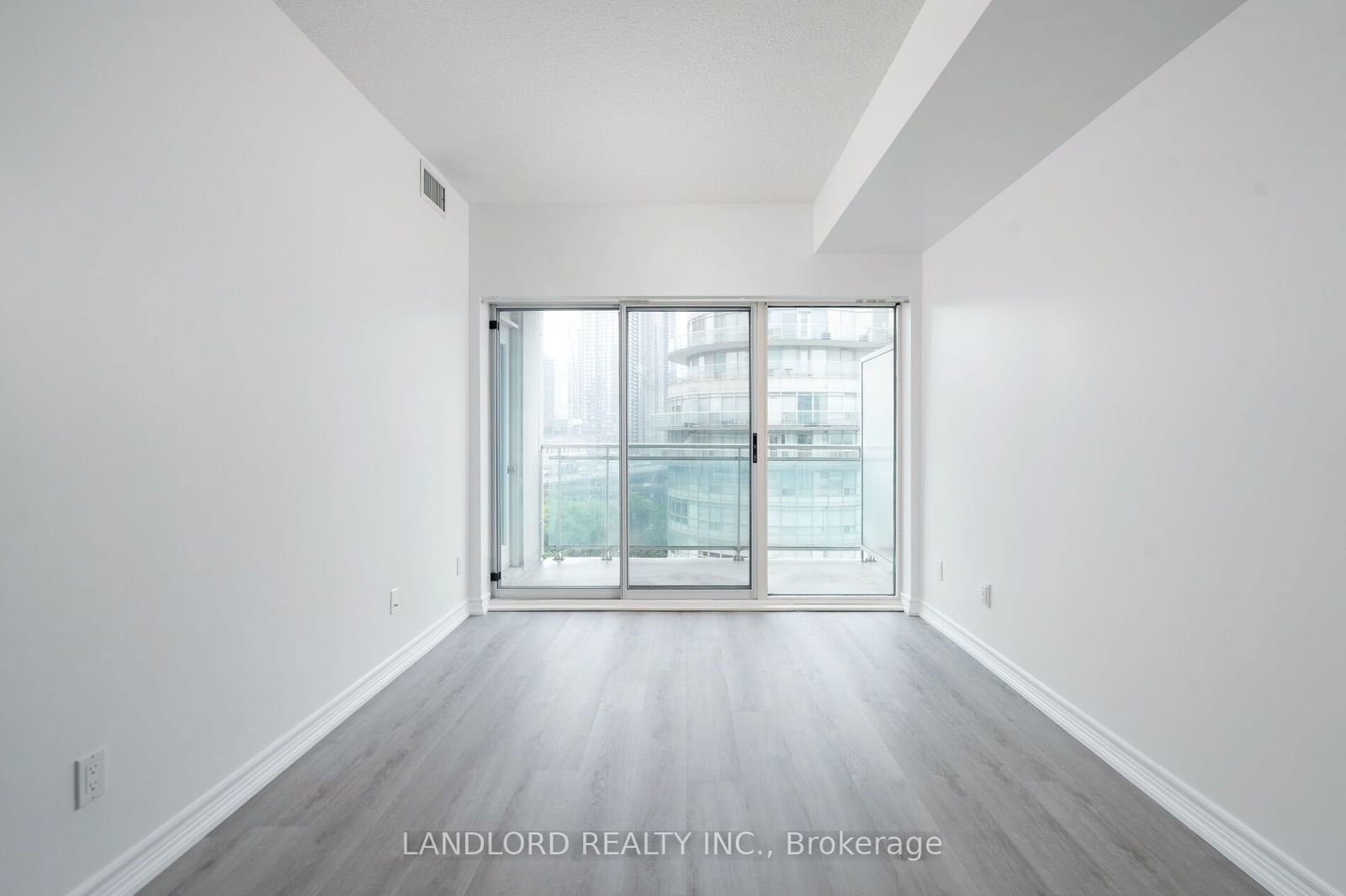 600 Queens Quay W, unit 1005 for sale - image #6