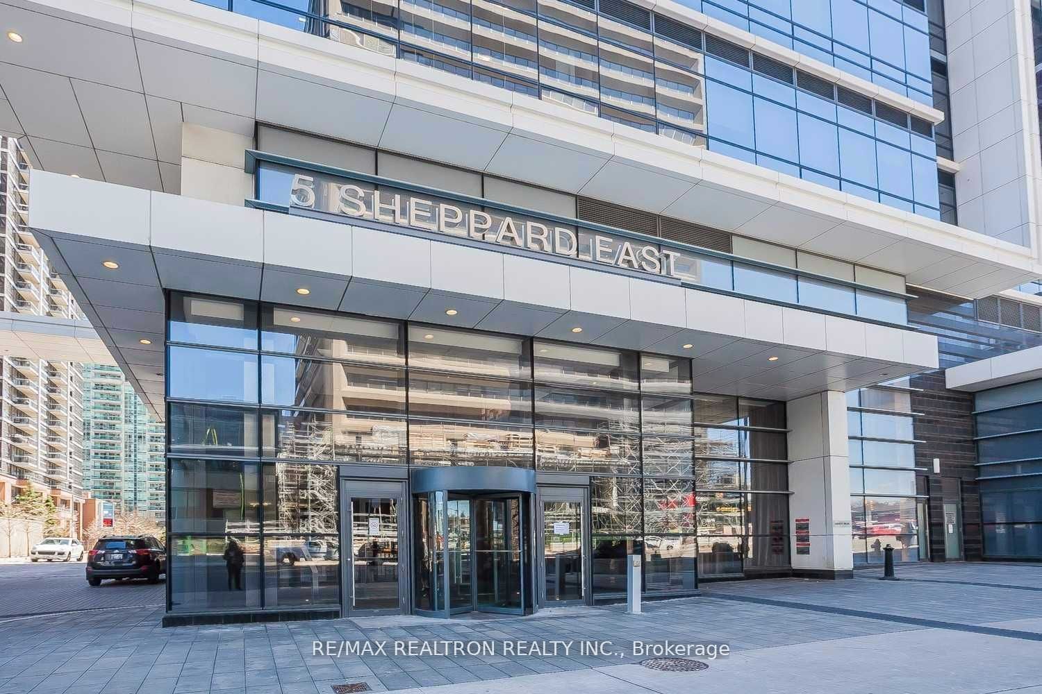 5 Sheppard Ave E, unit 3318 for rent