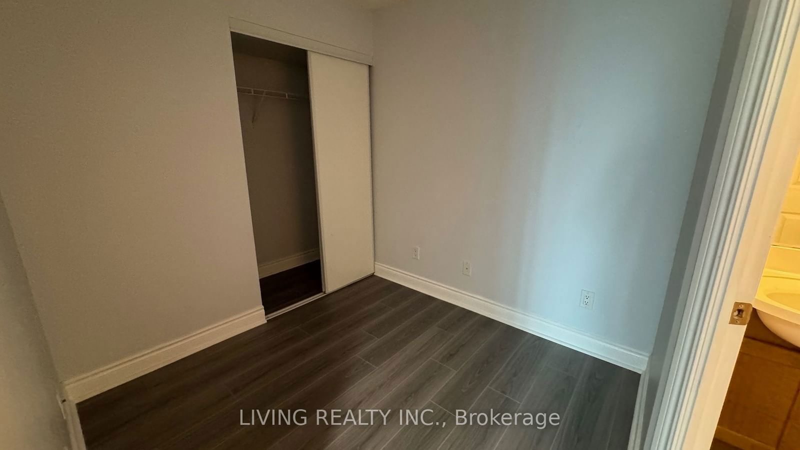 763 Bay St, unit 3813 for rent