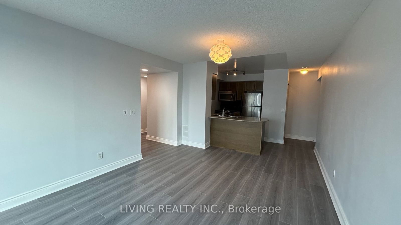 763 Bay St, unit 3813 for rent