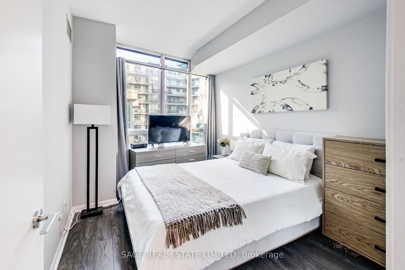 219 Fort York Blvd, unit 720 for sale - image #13