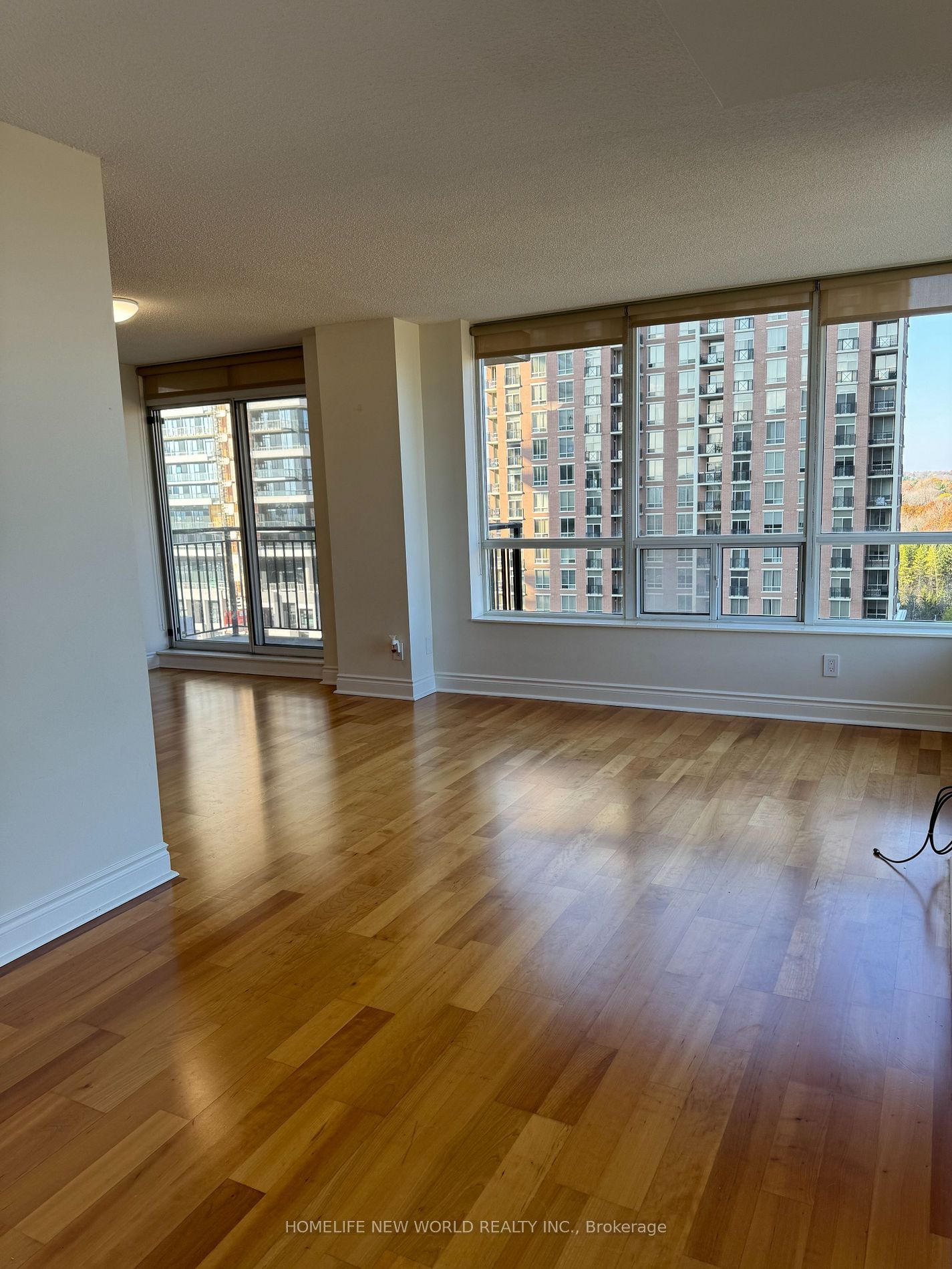 1103 Leslie St, unit 907 for rent - image #16