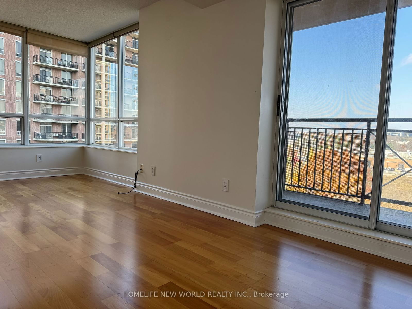 1103 Leslie St, unit 907 for rent - image #17