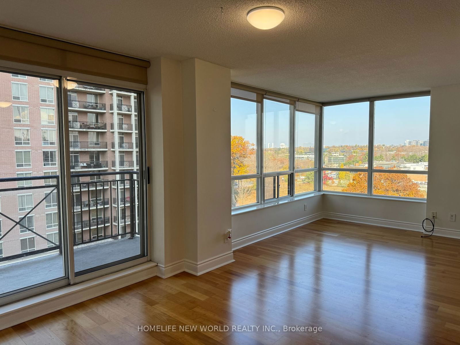 1103 Leslie St, unit 907 for rent - image #18