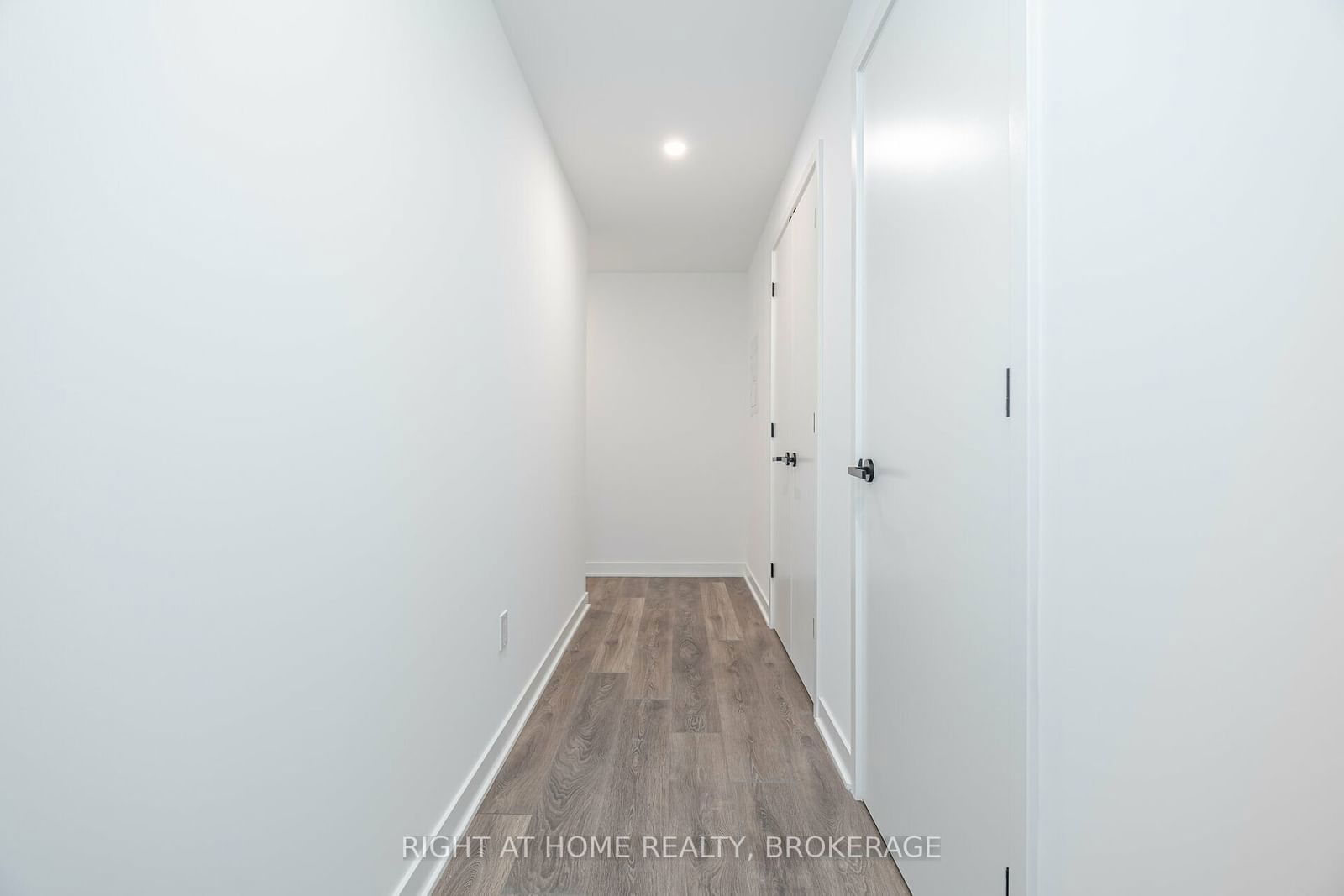 55 Charles St E, unit 4403 for rent - image #5