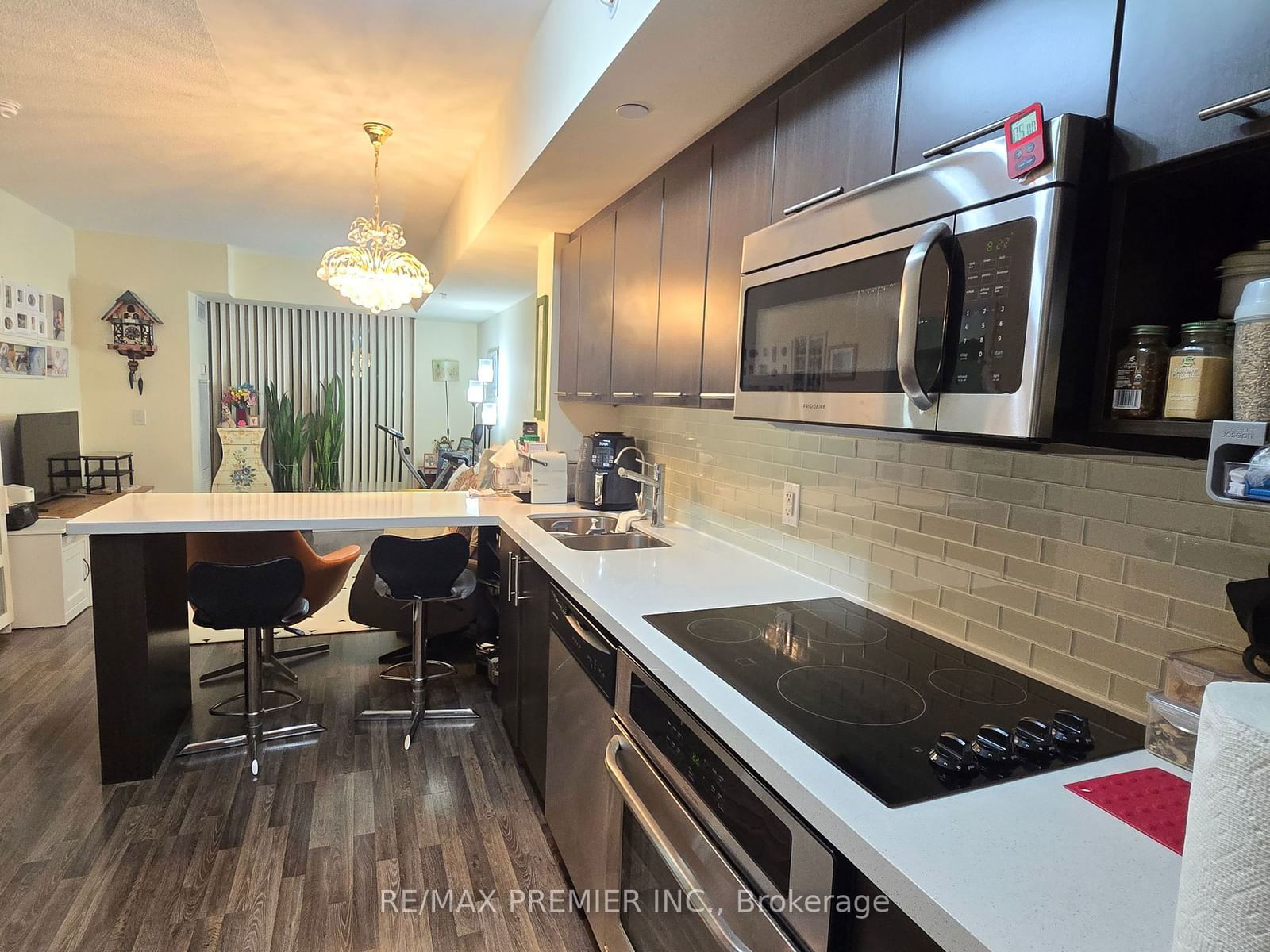 565 Wilson Ave, unit 709 W for sale - image #5