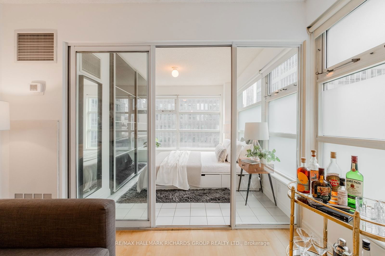 50 Lombard St, unit 804 for sale - image #10