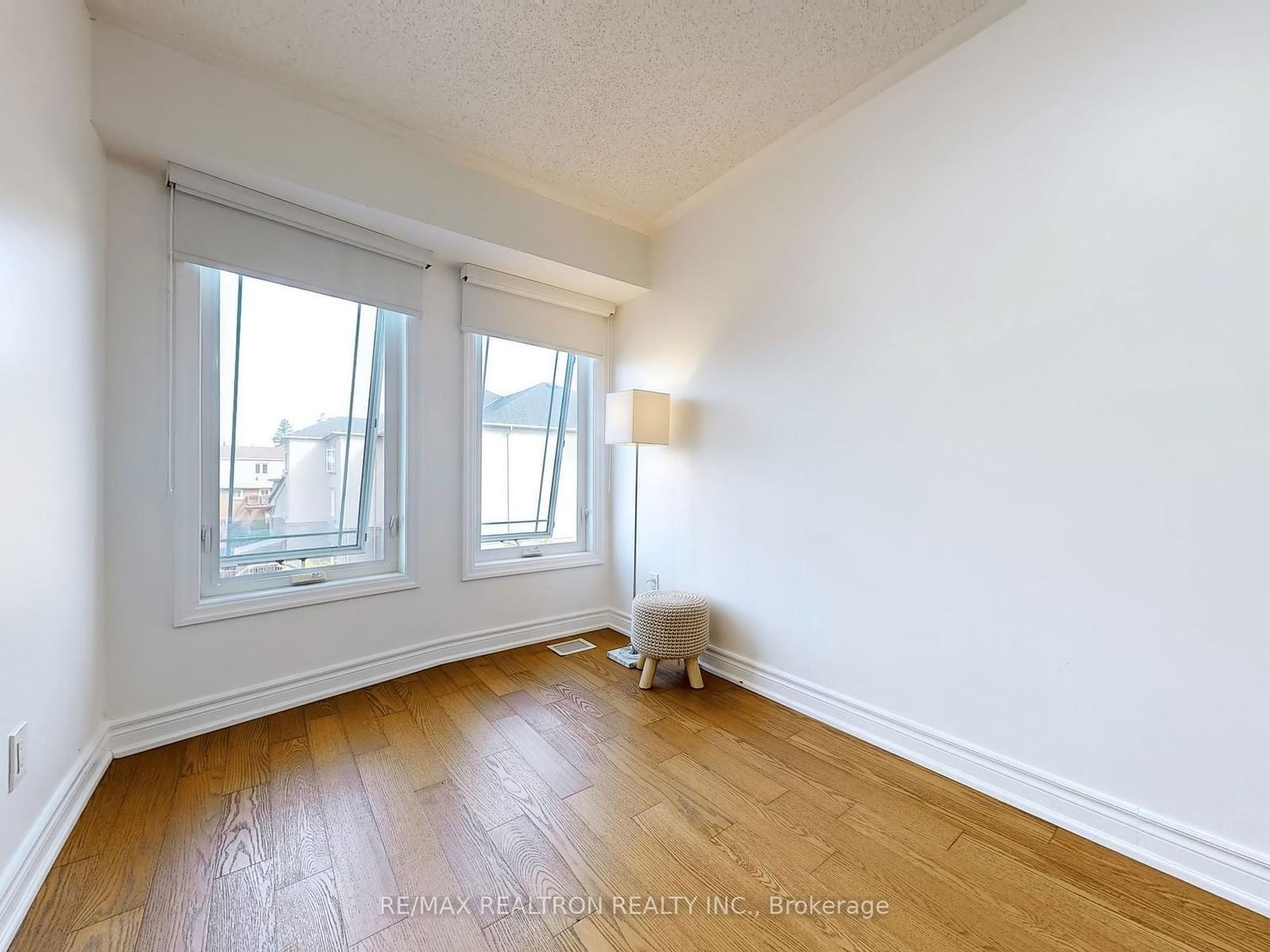 118 Finch Ave W, unit 30 for sale