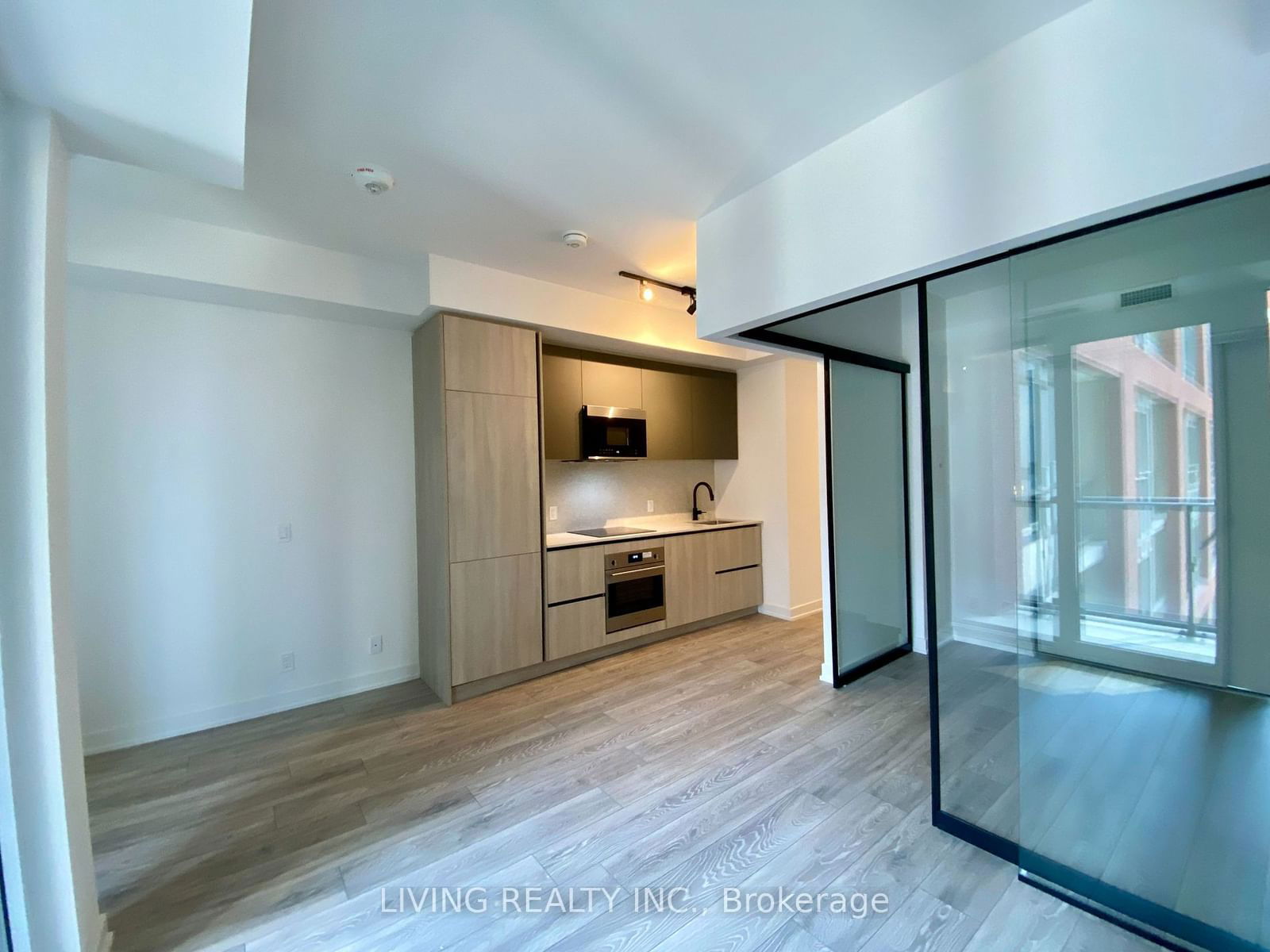 108 Peter St, unit 911 for rent - image #6