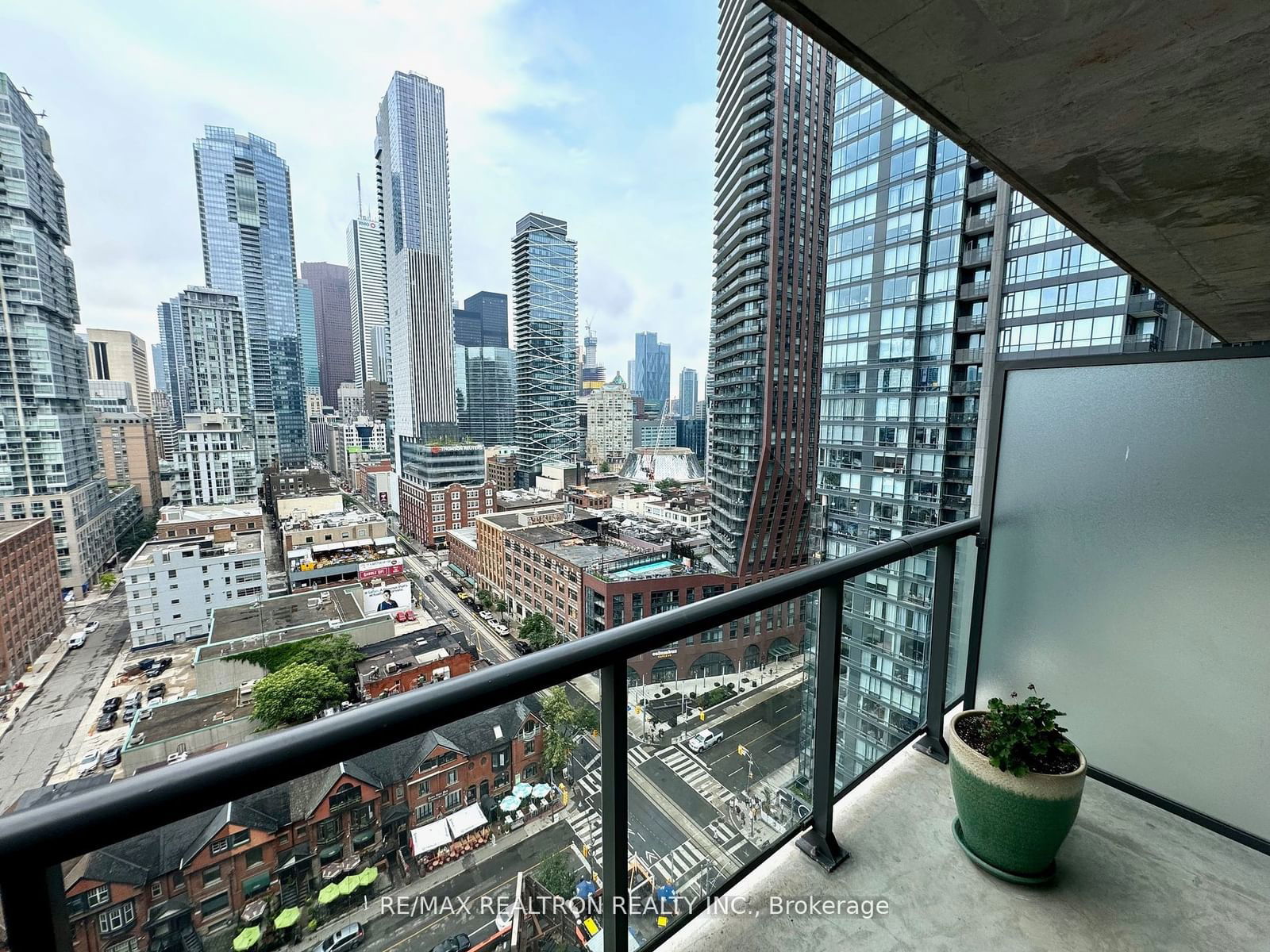 290 Adelaide St W, unit 1607 for sale - image #6