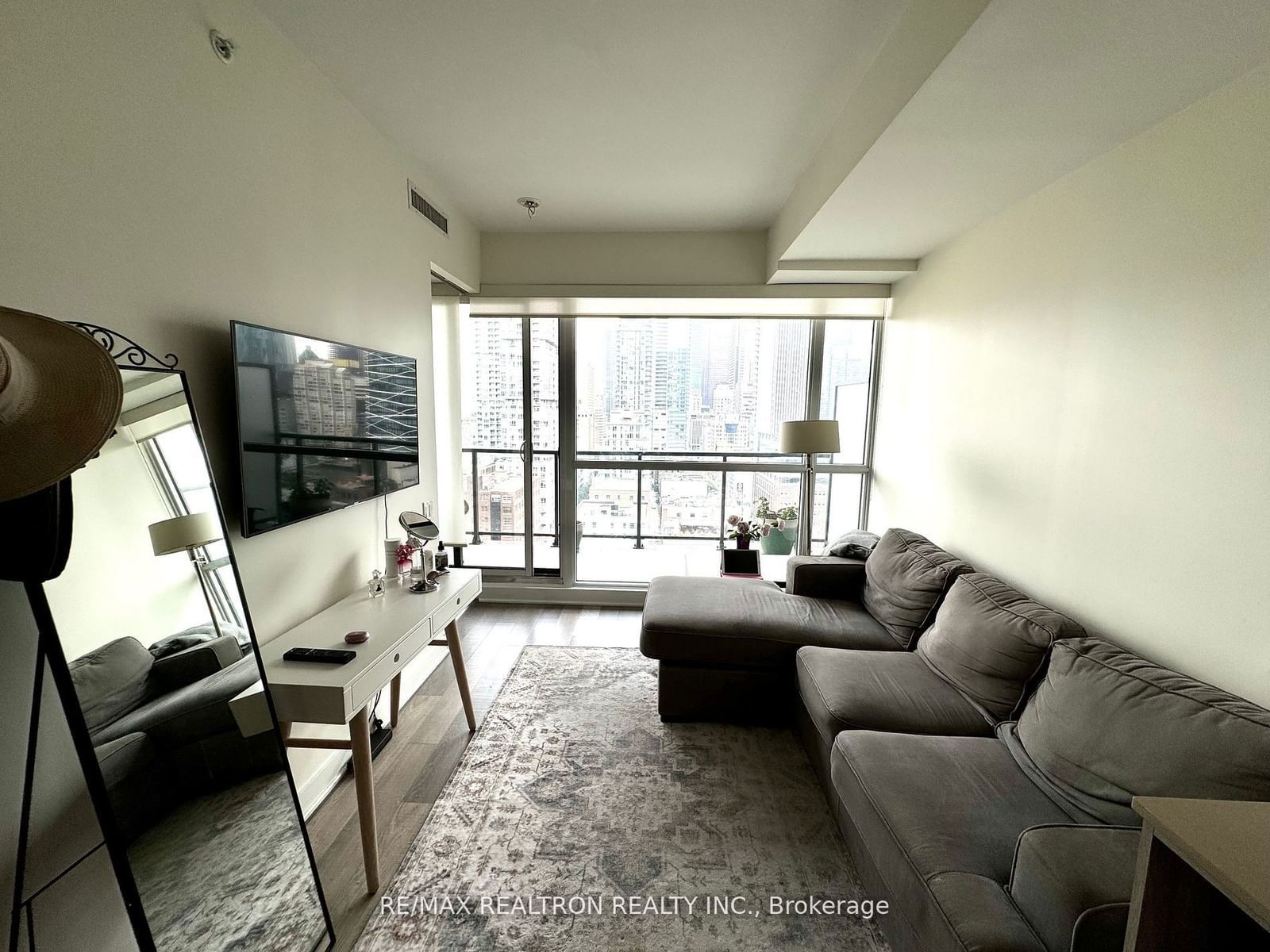 290 Adelaide St W, unit 1607 for sale - image #9