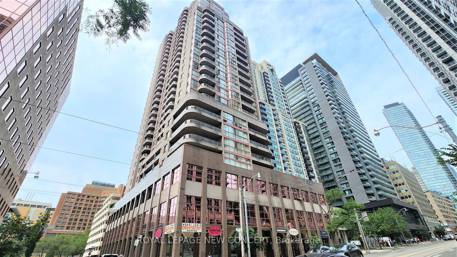 736 Bay St, unit 1510 for rent - image #1