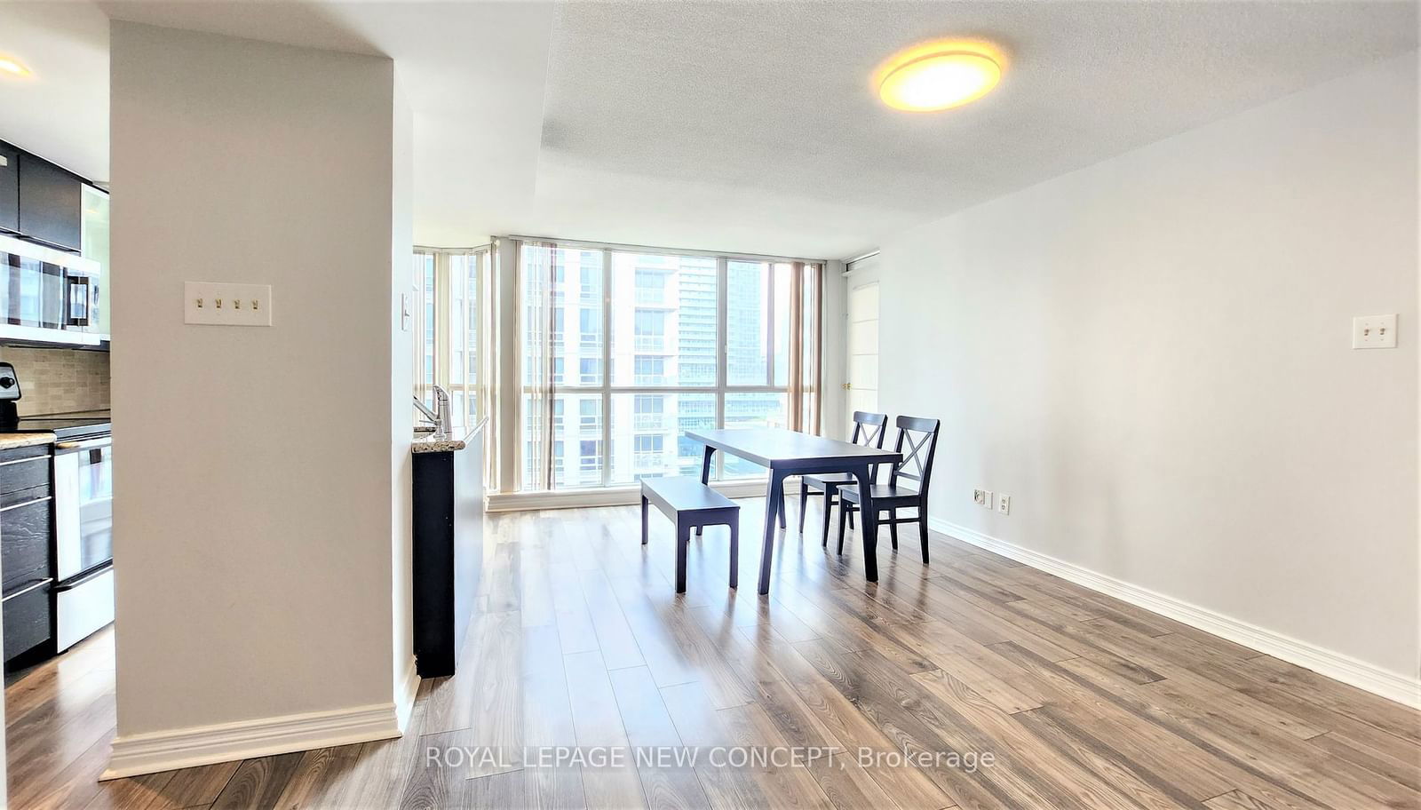 736 Bay St, unit 1510 for rent - image #5