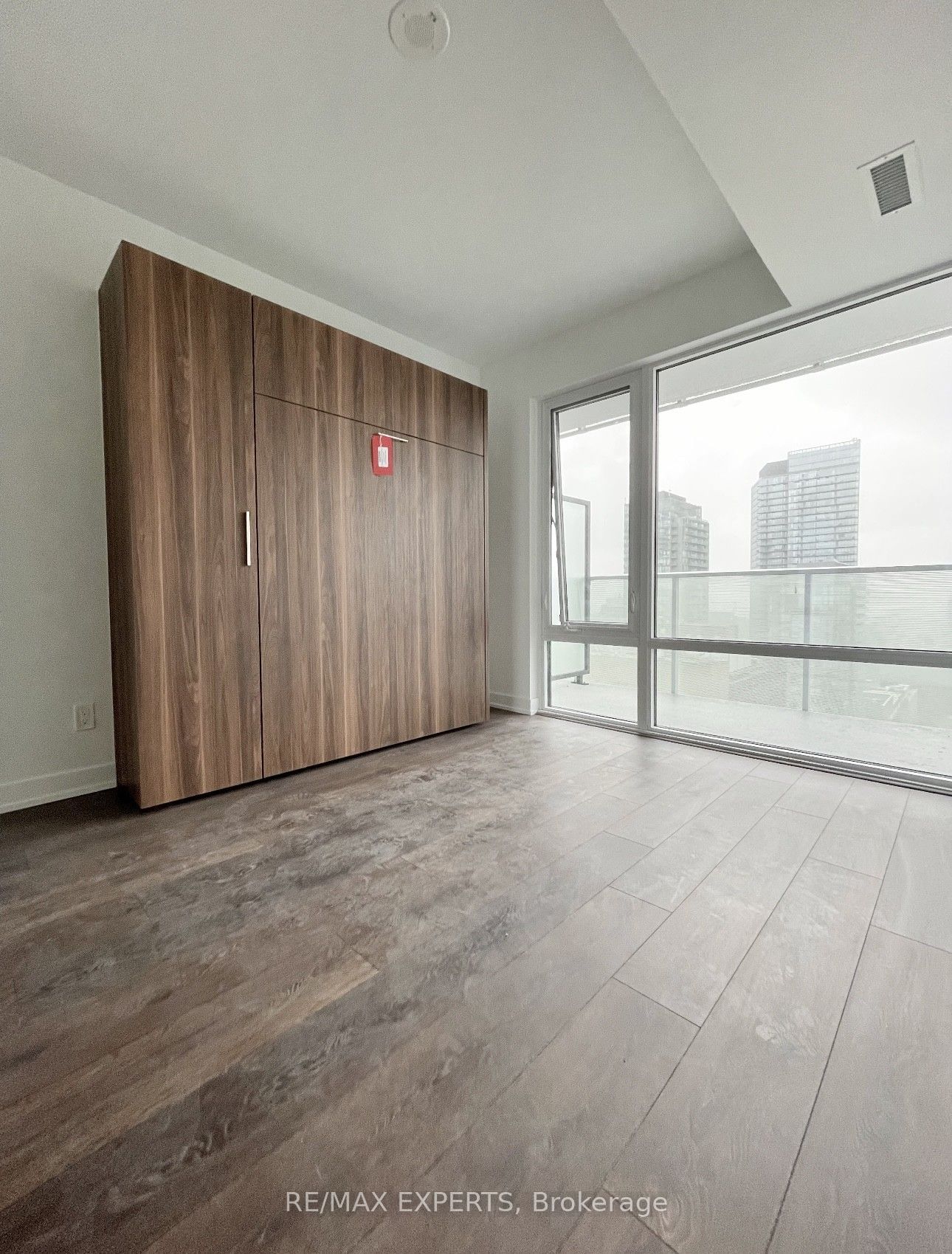 501 Yonge St, unit 3213 for sale - image #10