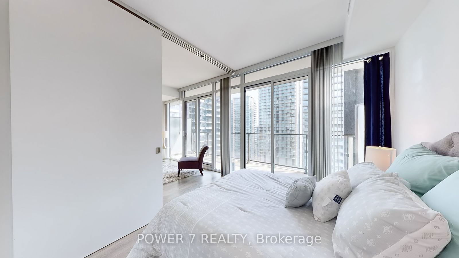 125 Peter St, unit 3111 for sale - image #27