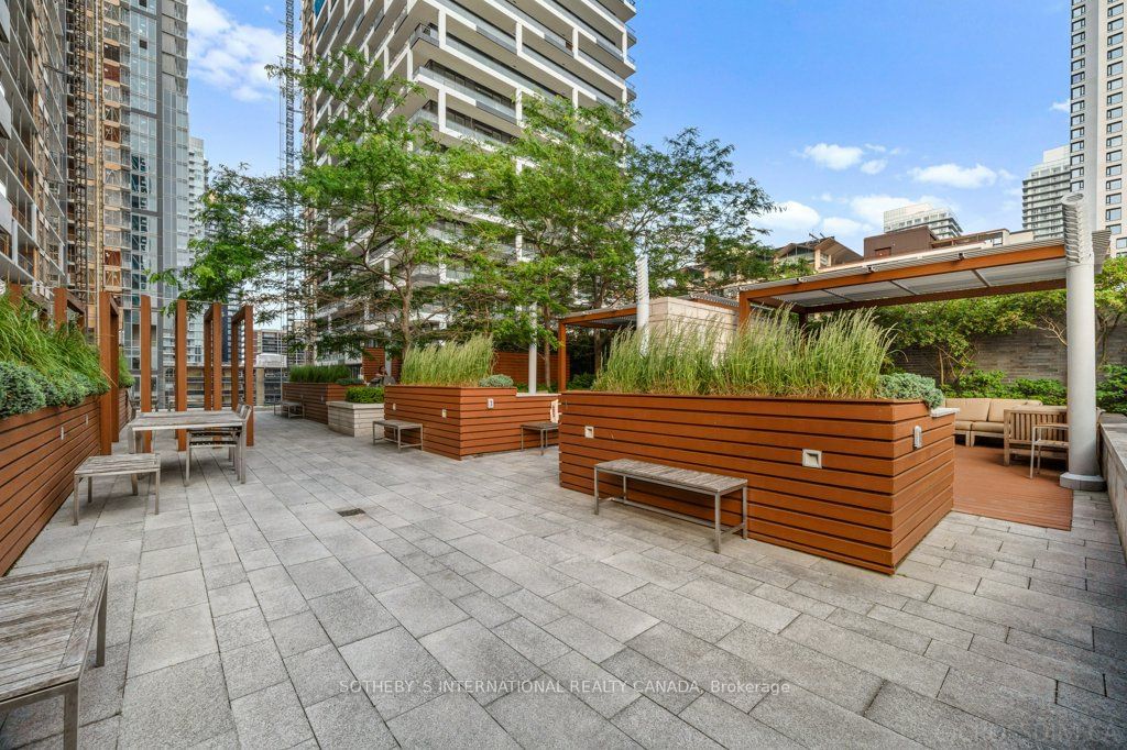 25 Broadway Ave, unit 1907 for sale