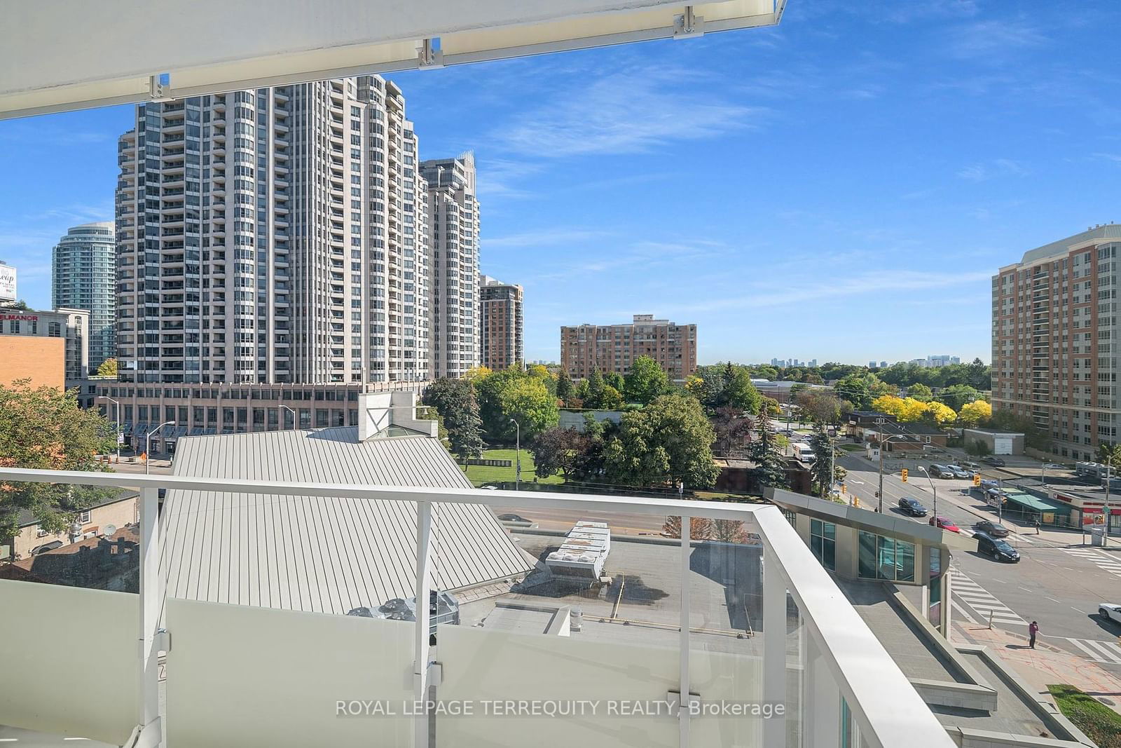 75 Canterbury Pl, unit 802 for rent - image #10