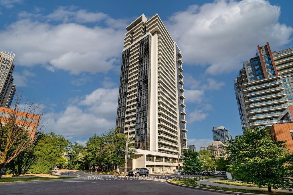 75 Canterbury Pl, unit 802 for rent - image #2