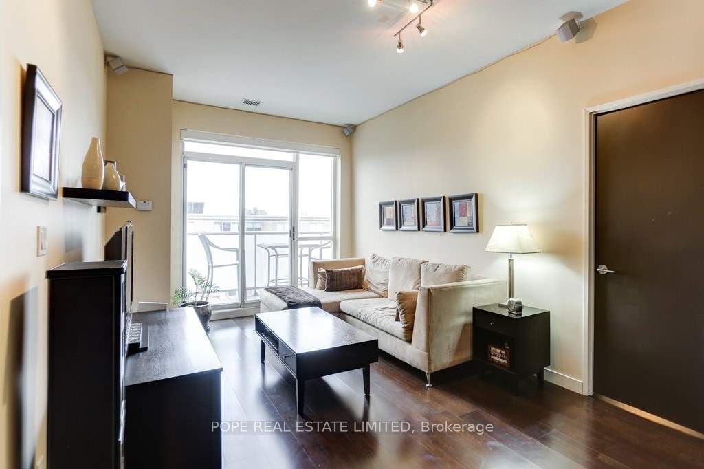 1005 King St W, unit 918 for rent - image #3