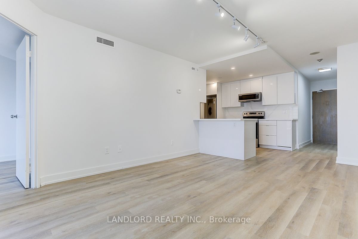 1001 Bay St, unit 1319 for rent - image #10