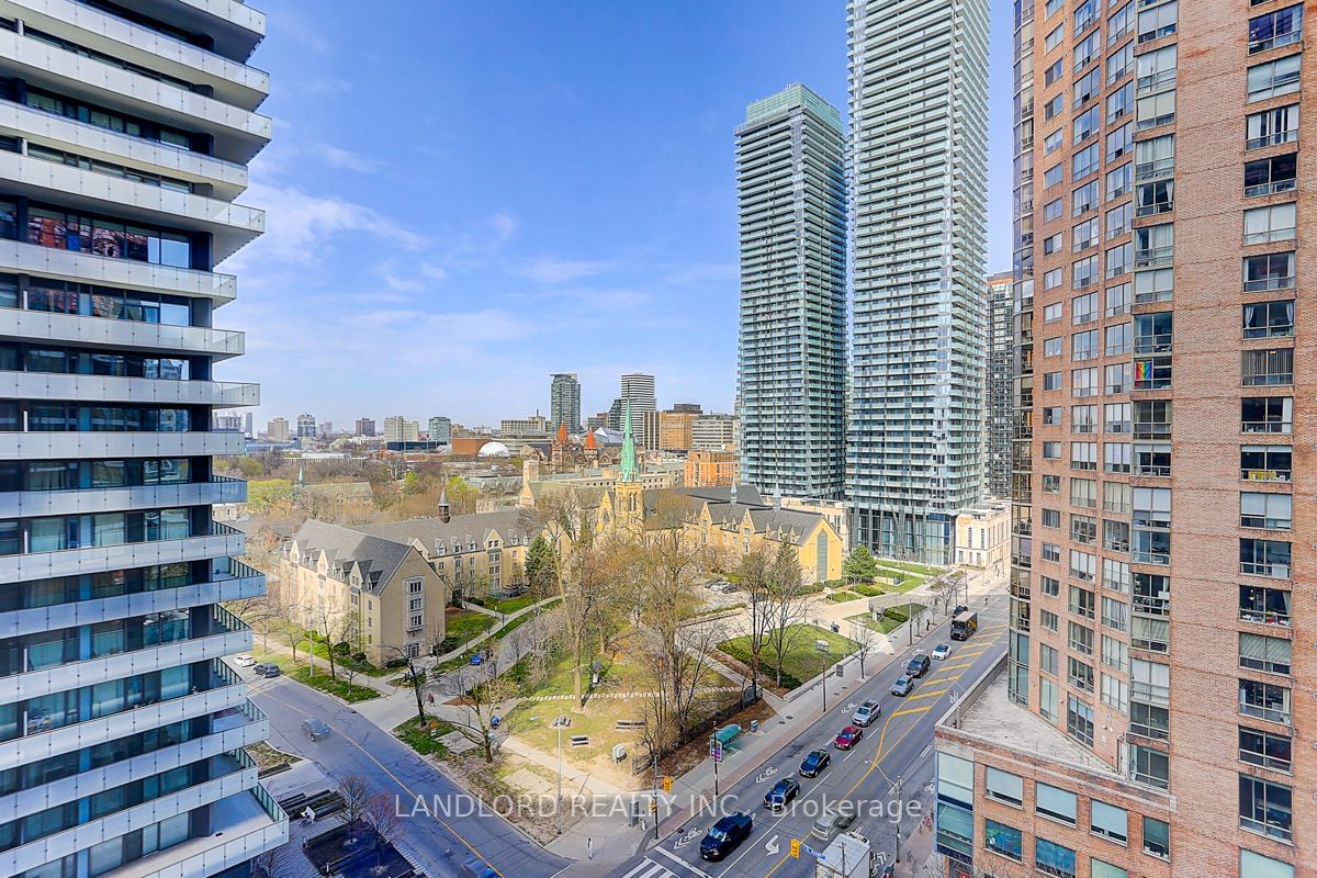 1001 Bay St, unit 1319 for rent