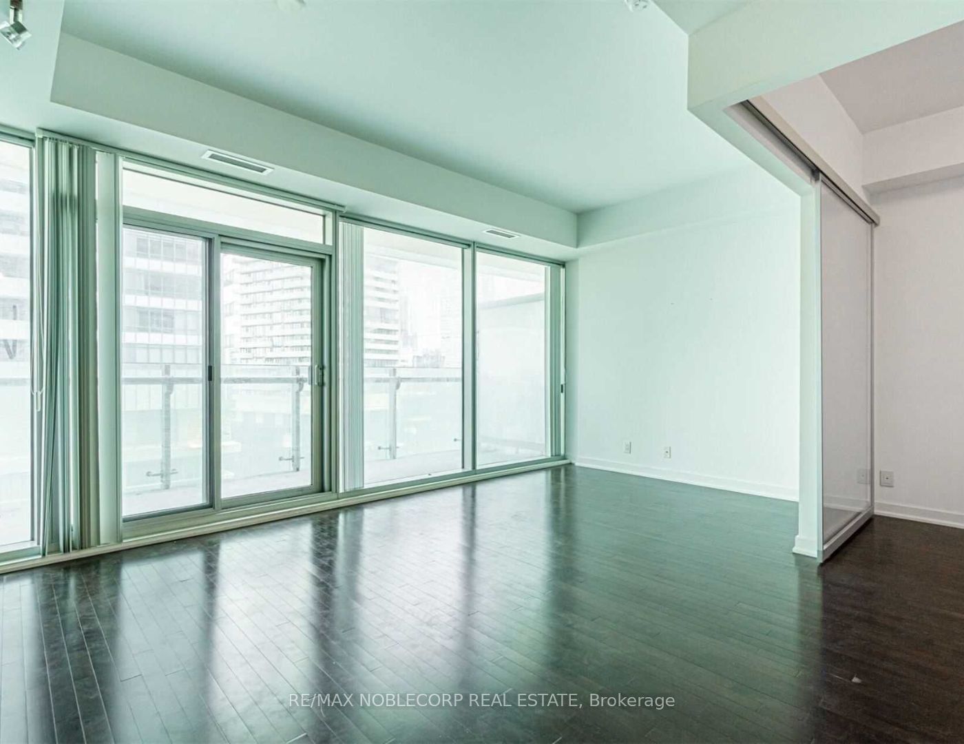 14 York St, unit 1112 for sale - image #13