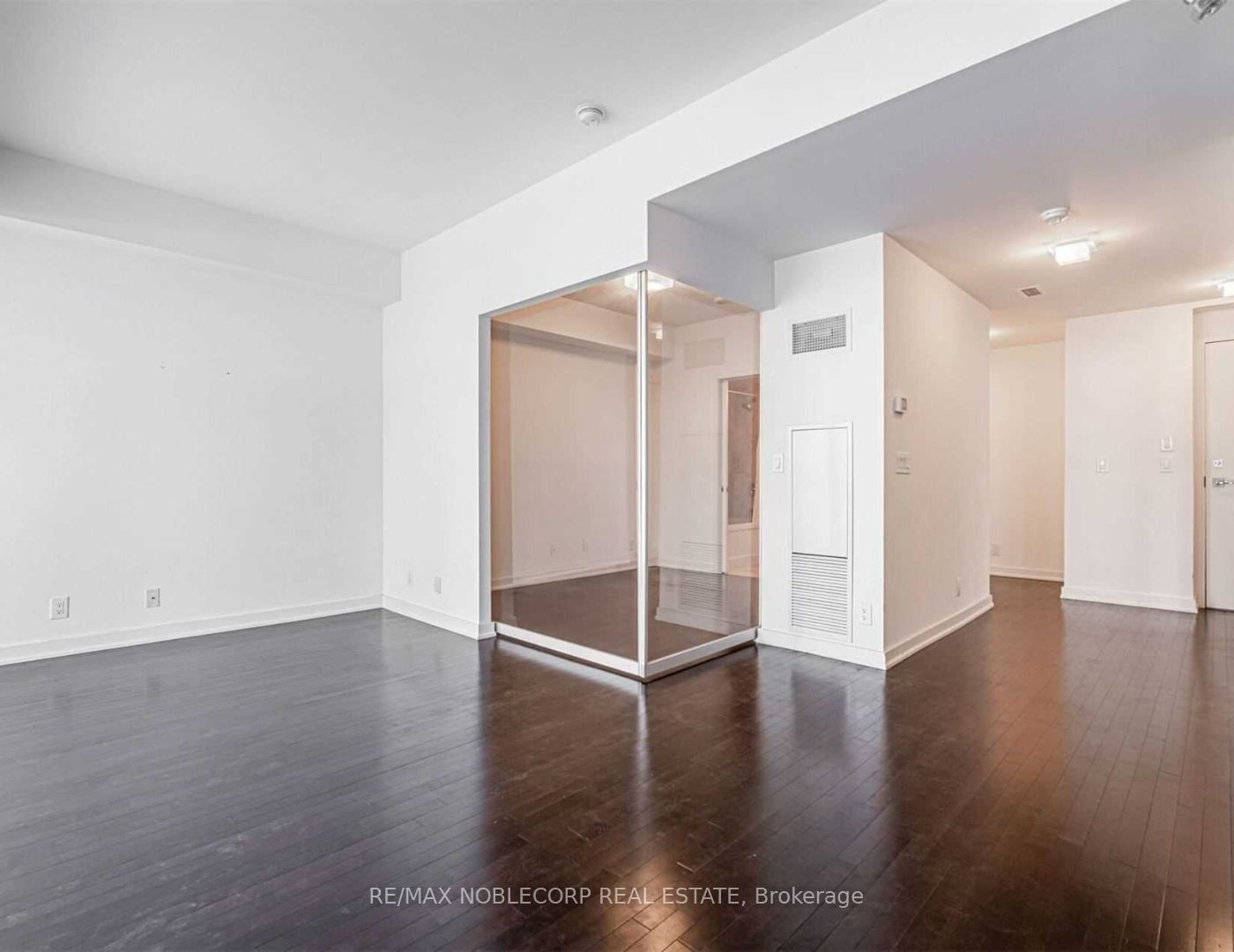 14 York St, unit 1112 for sale - image #20