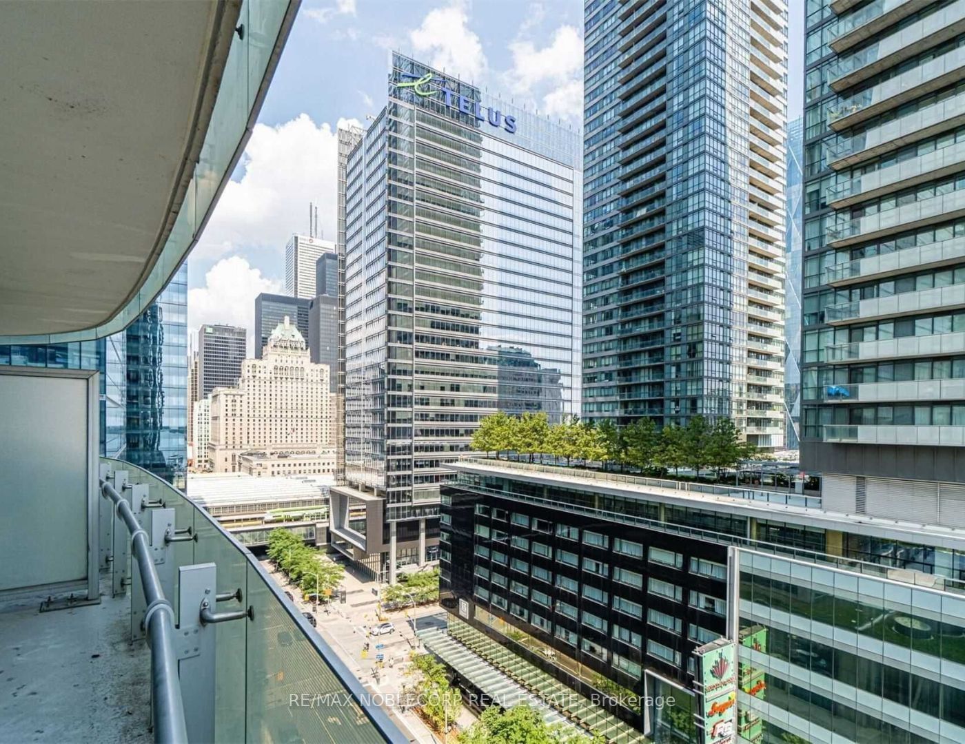 14 York St, unit 1112 for sale