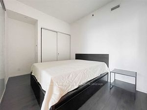 5 St Joseph St, unit 4404 for rent - image #9