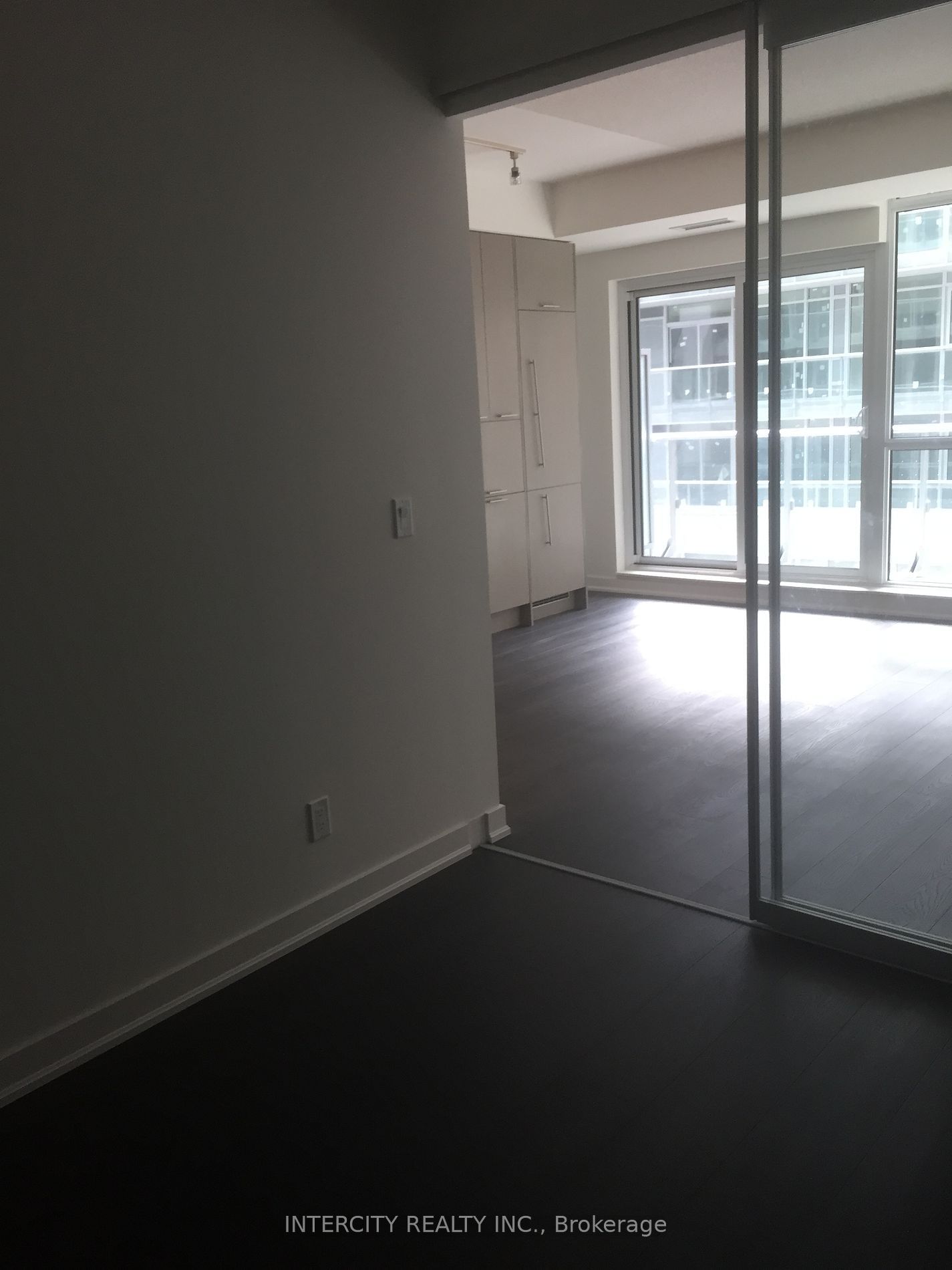 199 Richmond St W, unit 414 for rent - image #10