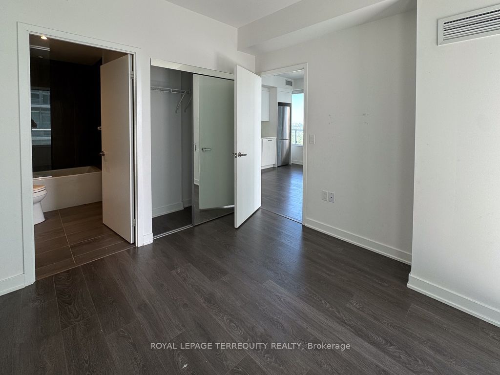 99 Broadway Ave, unit 2904 for rent - image #14