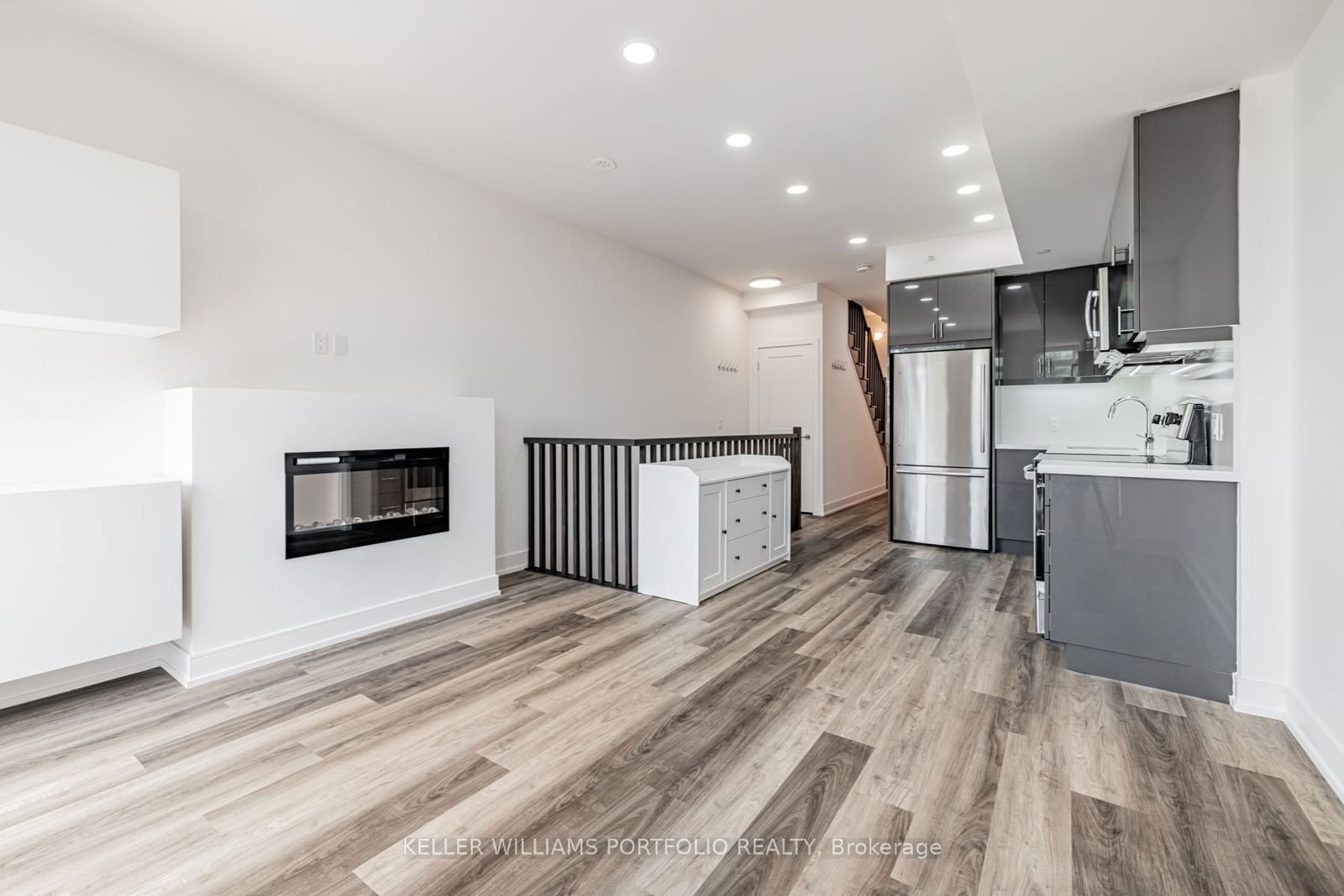 57 Finch Ave W, unit 32 for rent - image #5