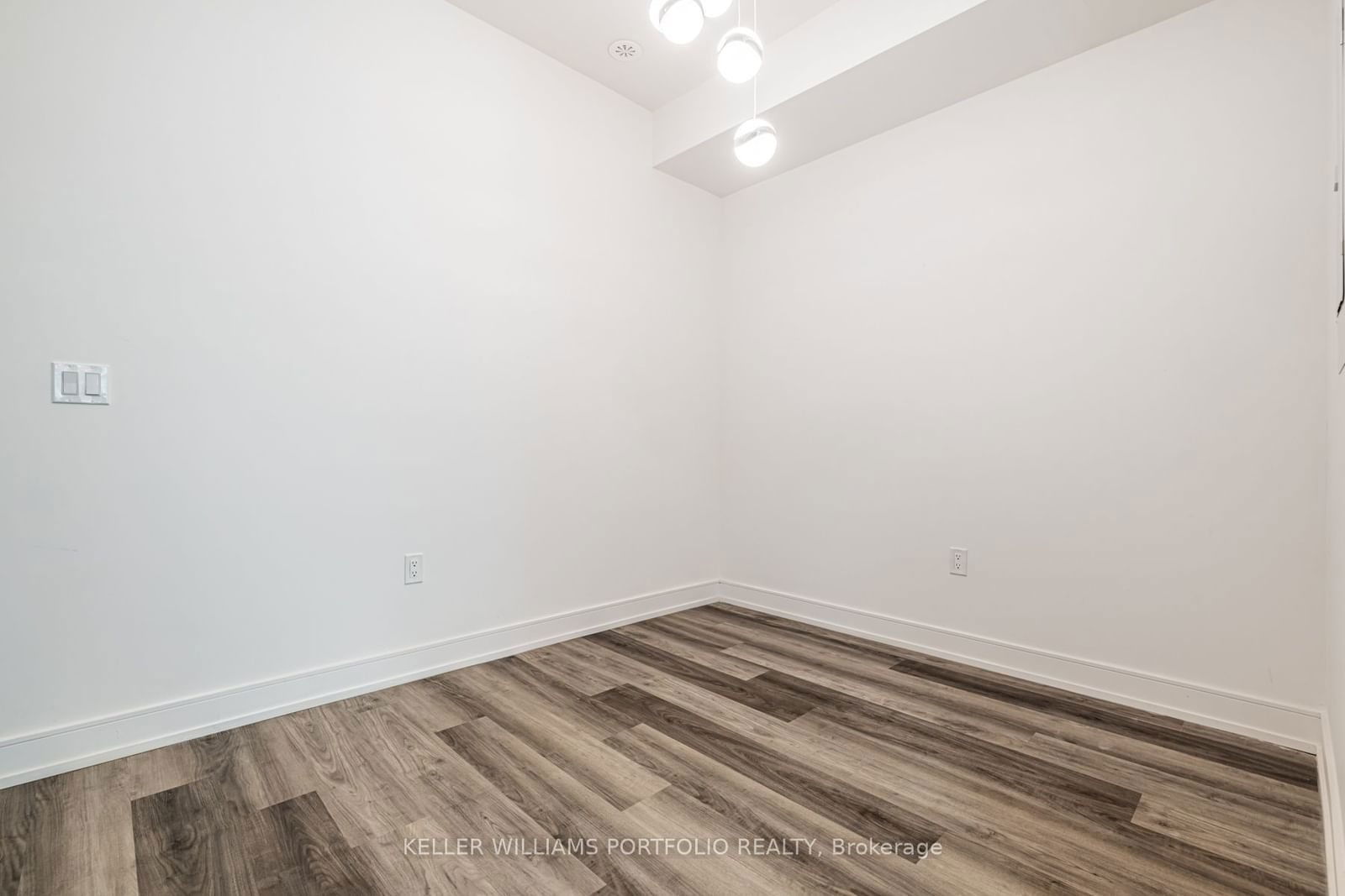 57 Finch Ave W, unit 32 for rent - image #8