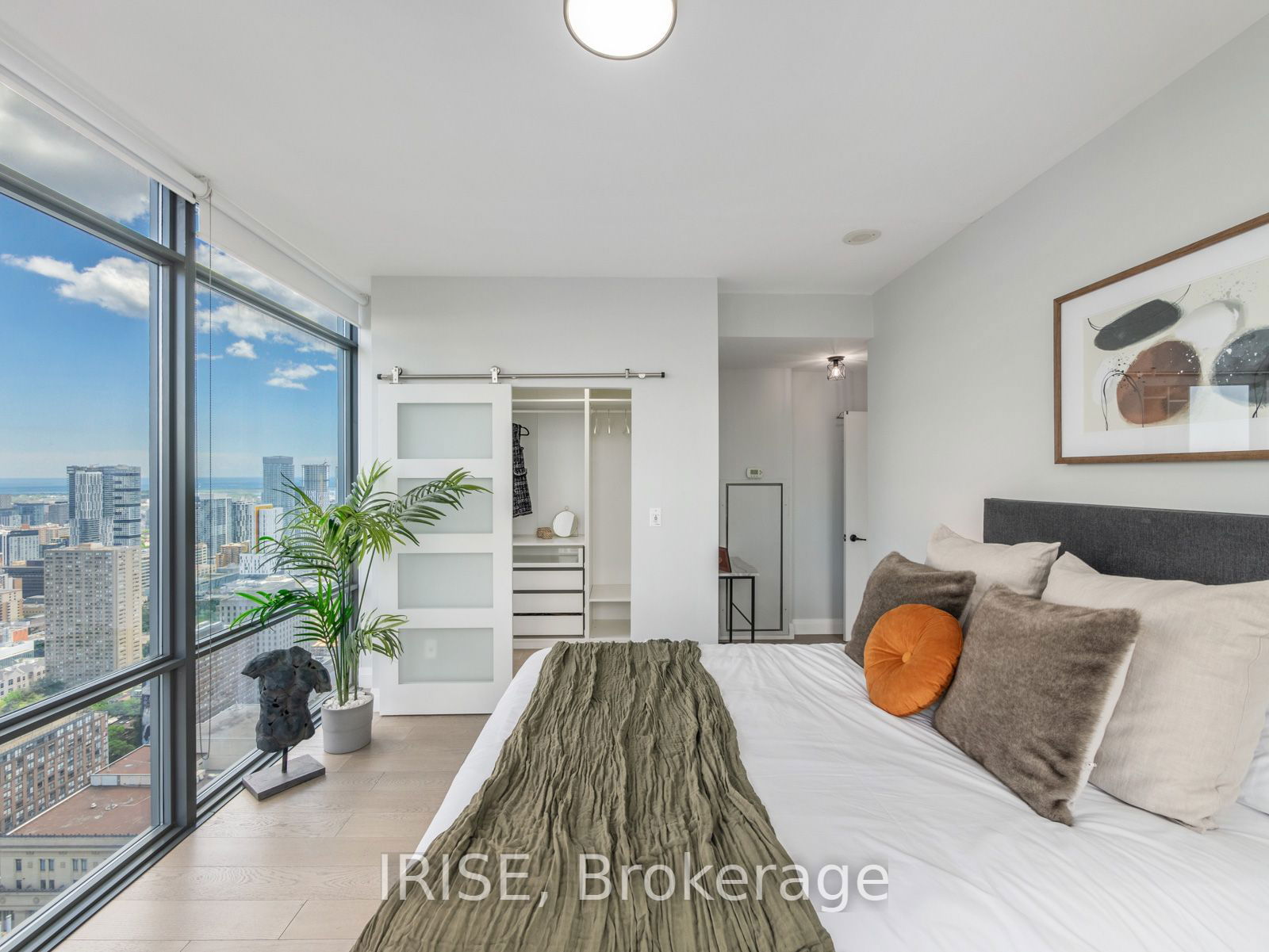 38 Grenville St, unit Ph4506 for sale - image #19