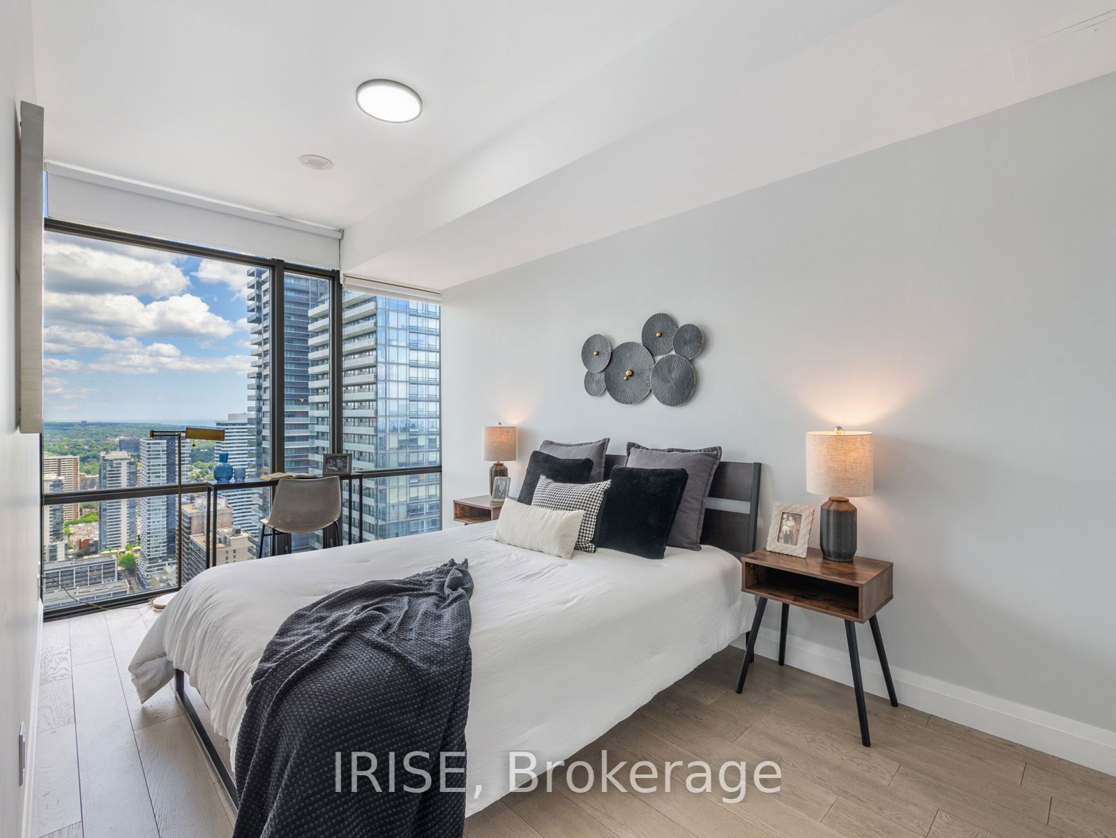 38 Grenville St, unit Ph4506 for sale - image #23