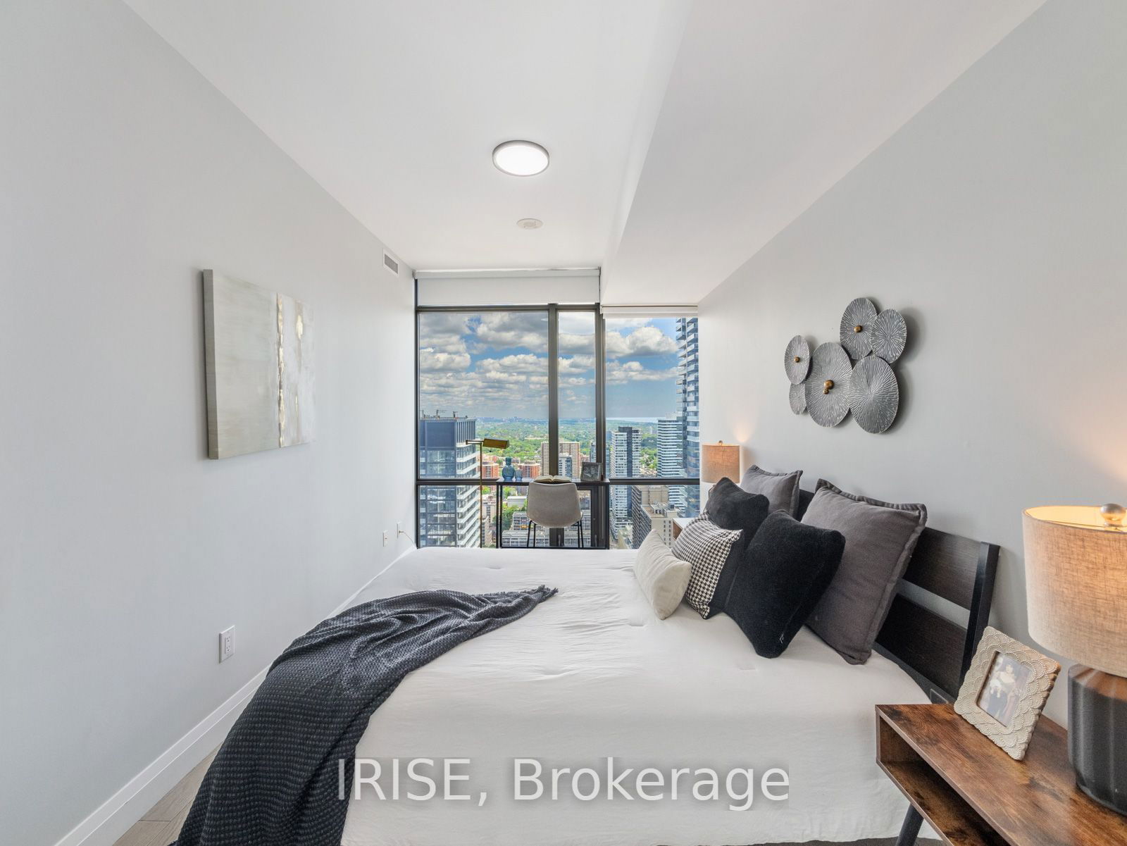 38 Grenville St, unit Ph4506 for sale - image #24