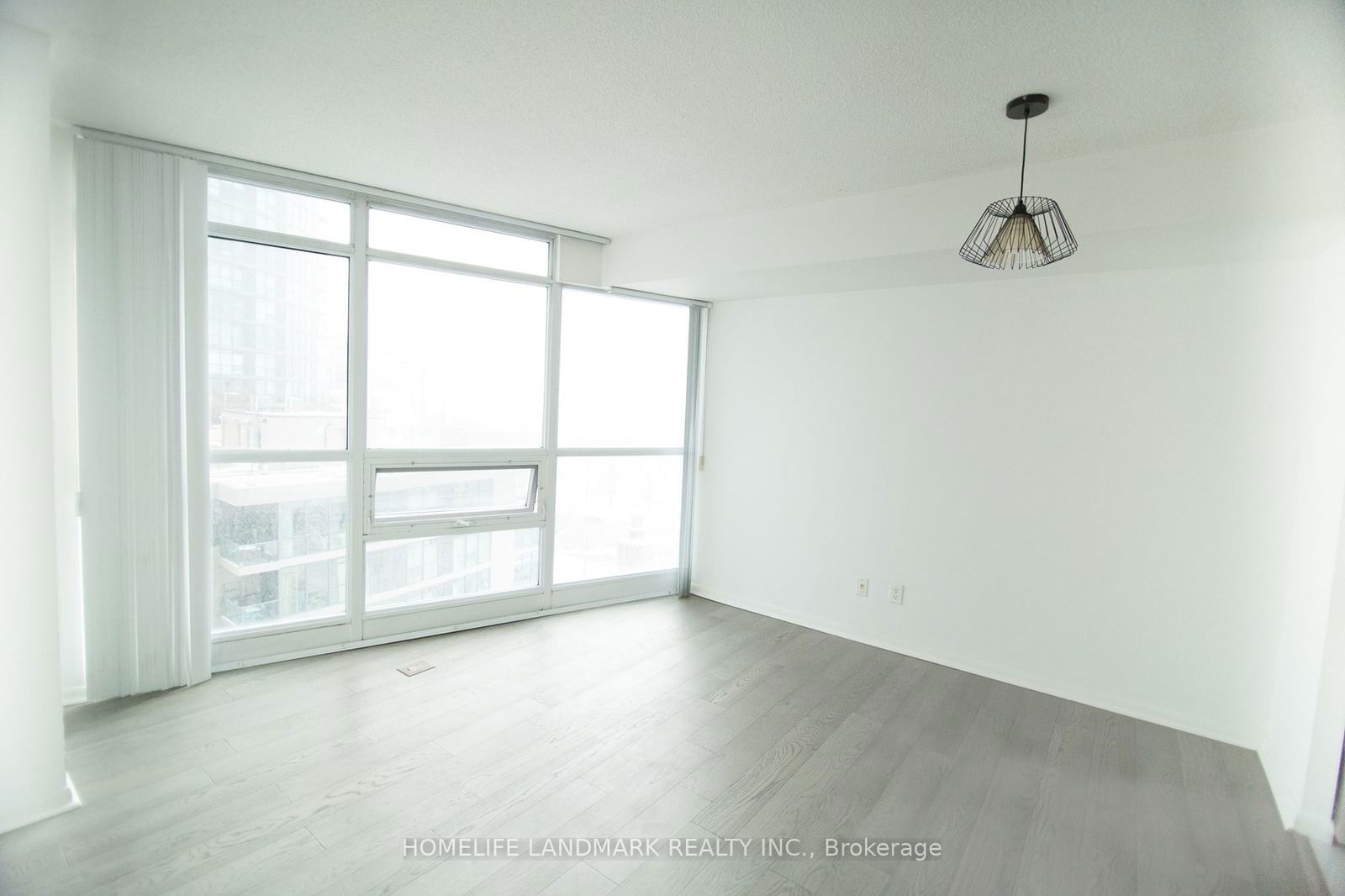 219 Fort York Blvd, unit 907 for rent - image #10