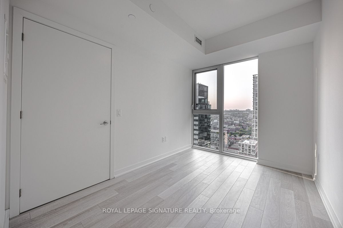 357 King St W, unit 3002 for rent - image #13