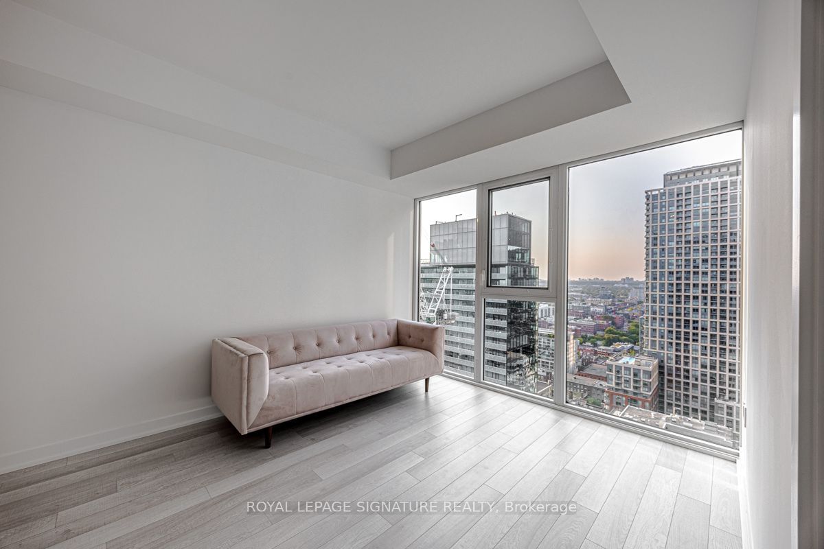 357 King St W, unit 3002 for rent - image #7