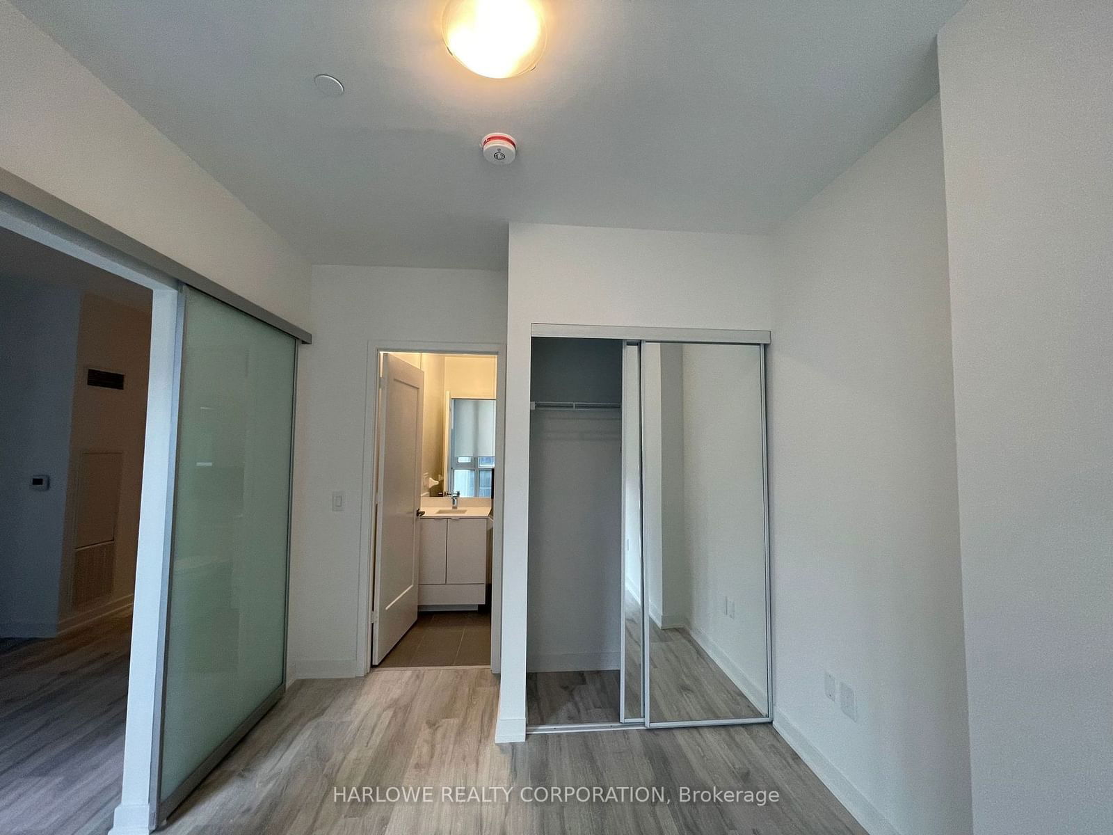 121 Lower Sherbourne St, unit 460 SW for rent - image #3