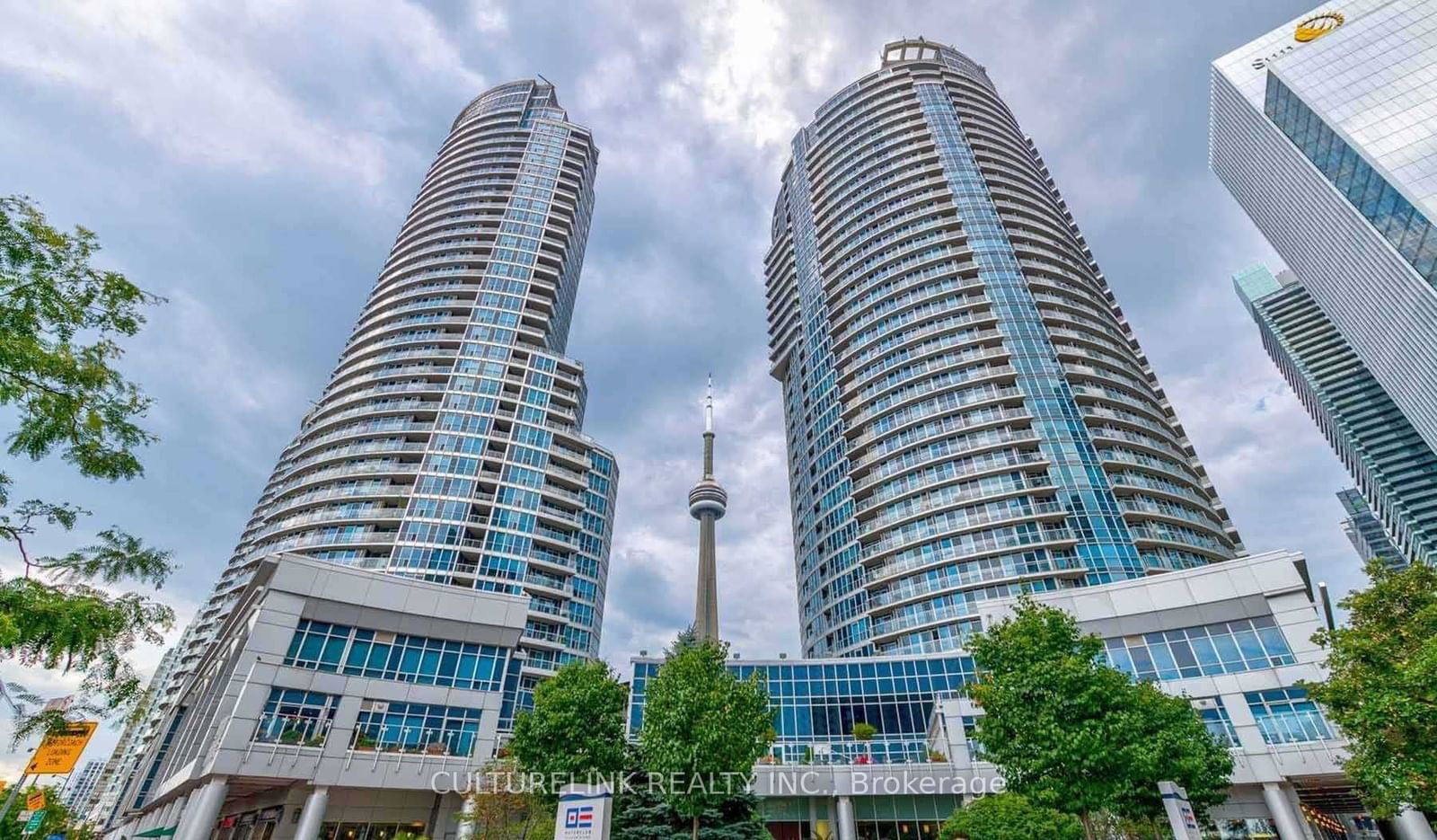 208 Queens Quay W, unit 309 for rent - image #1