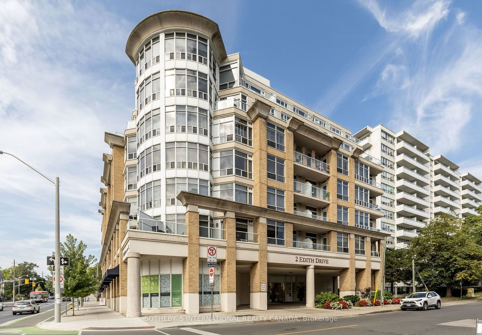 2 Edith Dr, unit 403 for sale - image #21