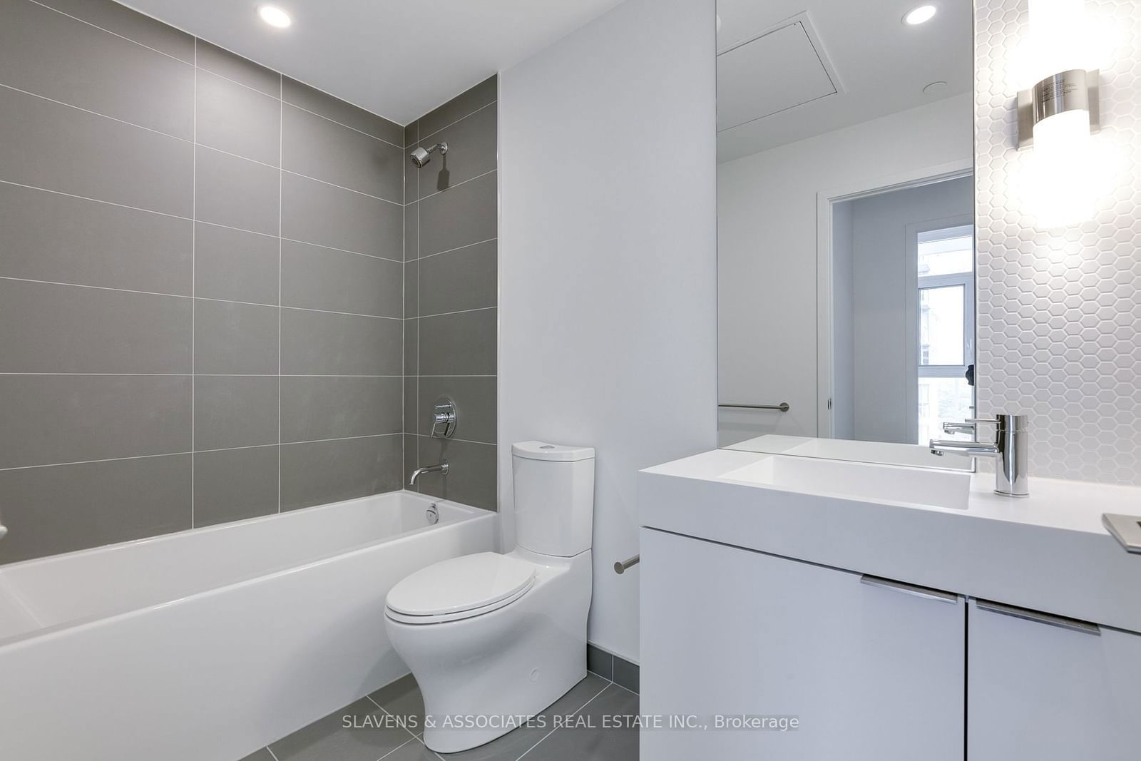 33 Helendale Ave, unit 1813 for sale - image #12